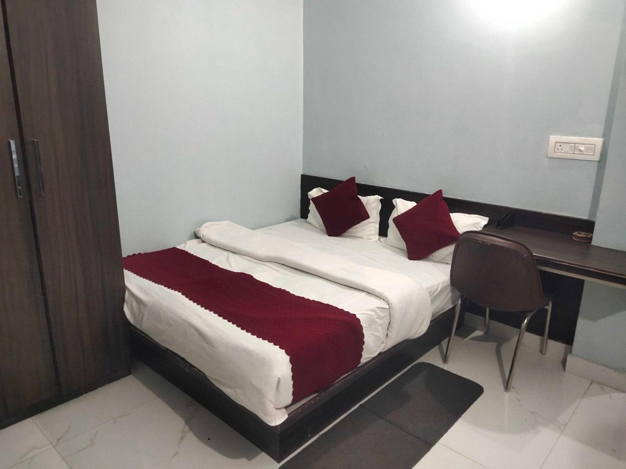 Guest house O Aditya Suits