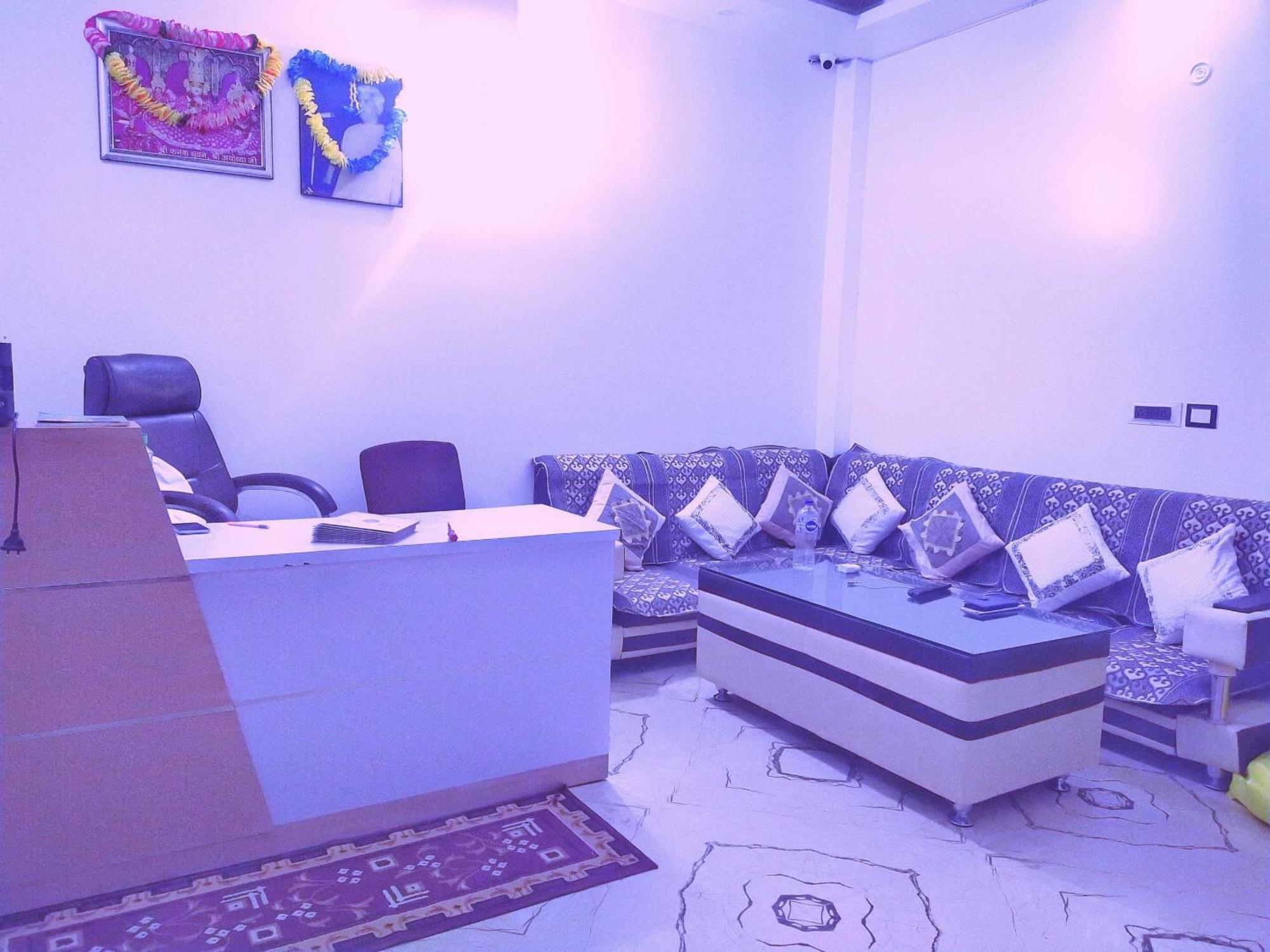 Fabhotel Om Palace Apartment