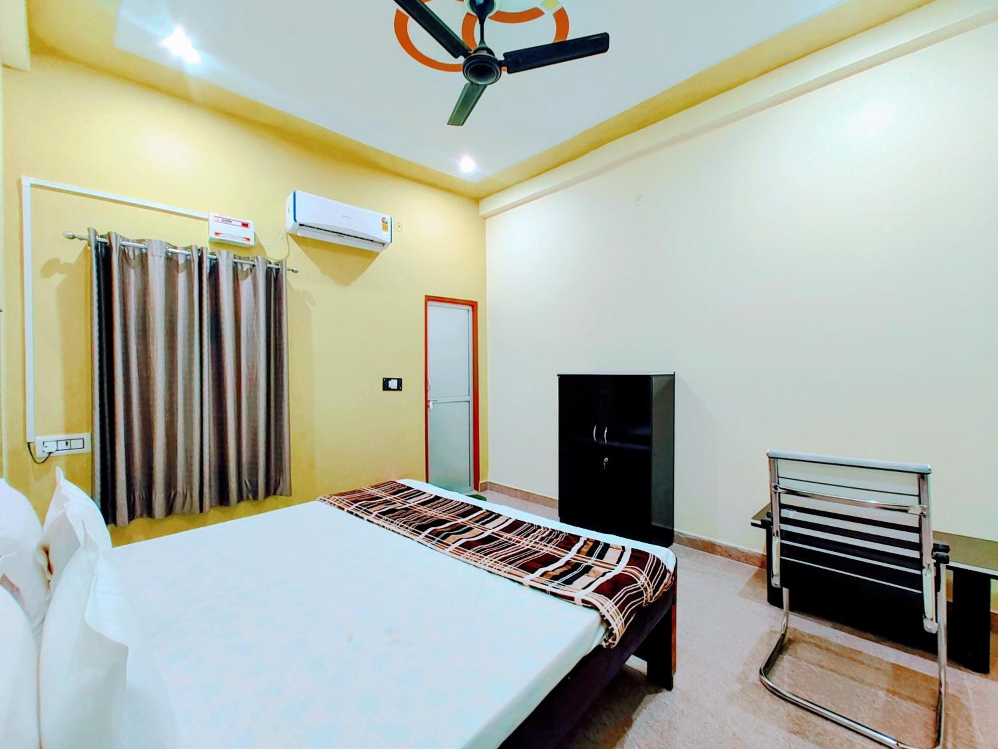 Raghukul Hotel