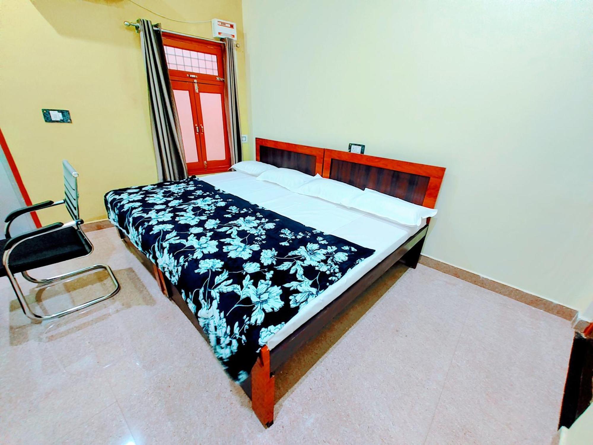Hotel Raghukul