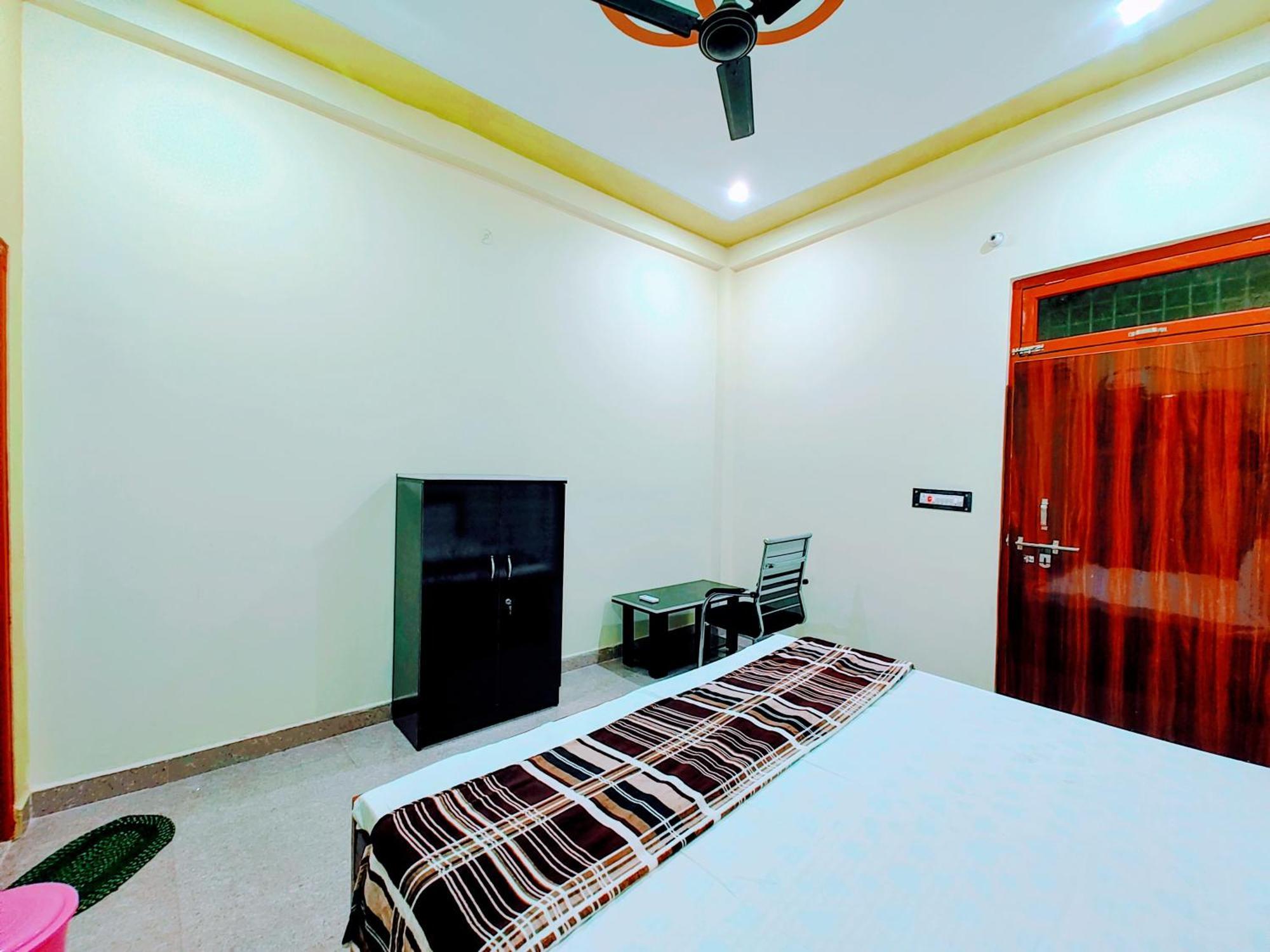 Hotel Raghukul Ayodhya