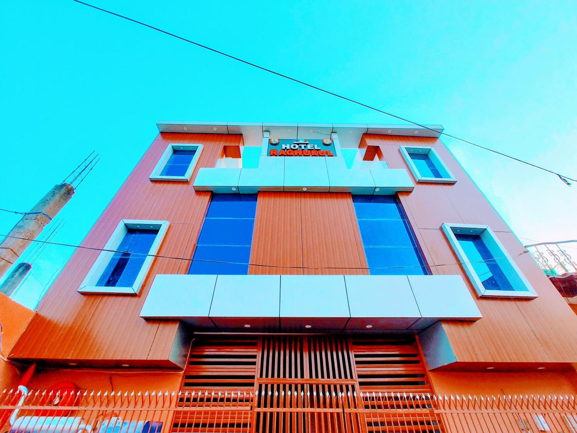 Hotel Raghukul