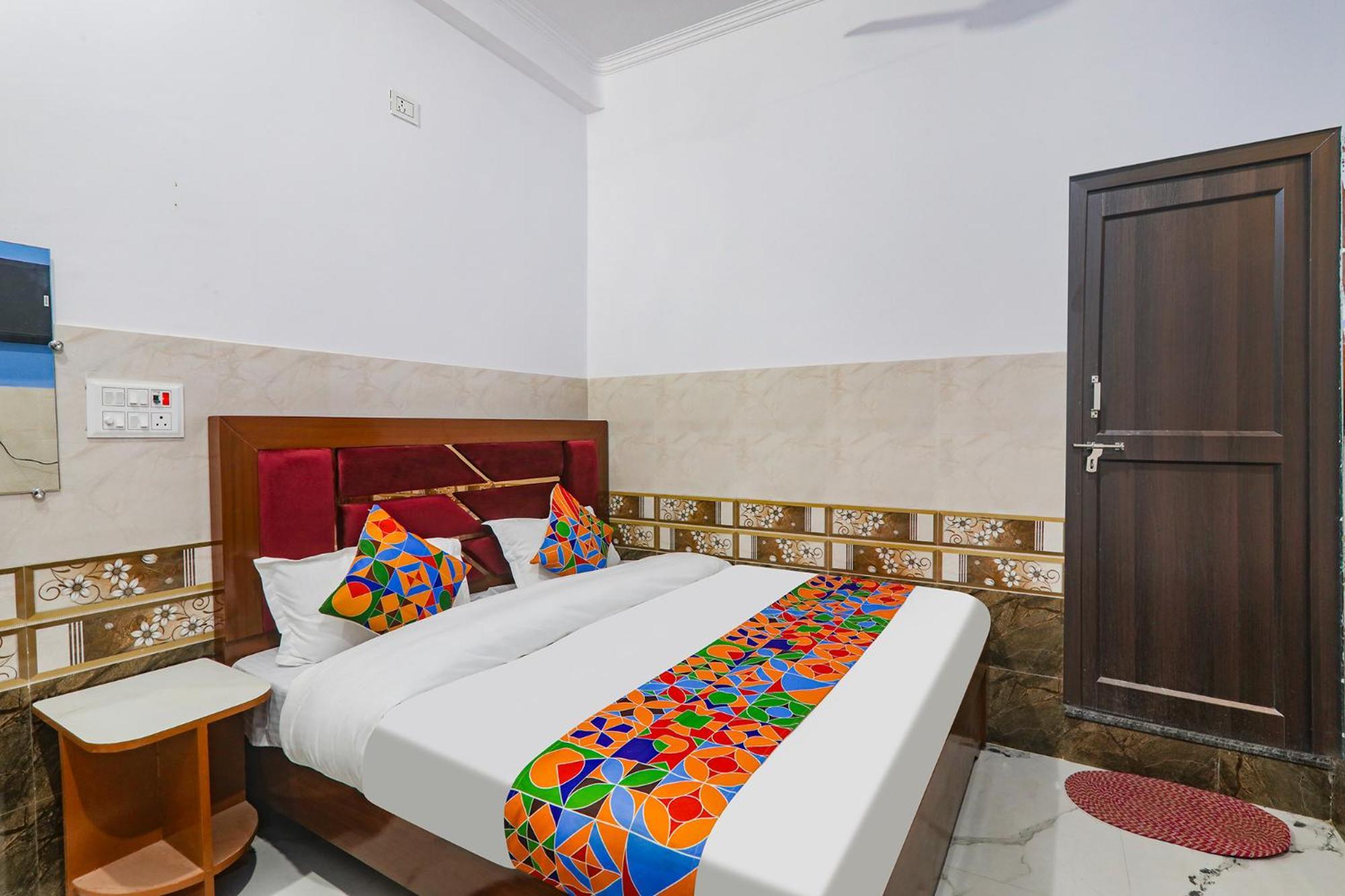Fabexpress Shree Siya Raman - 500m From Shri Ram Janam Bhumi Hotel Ayodhya