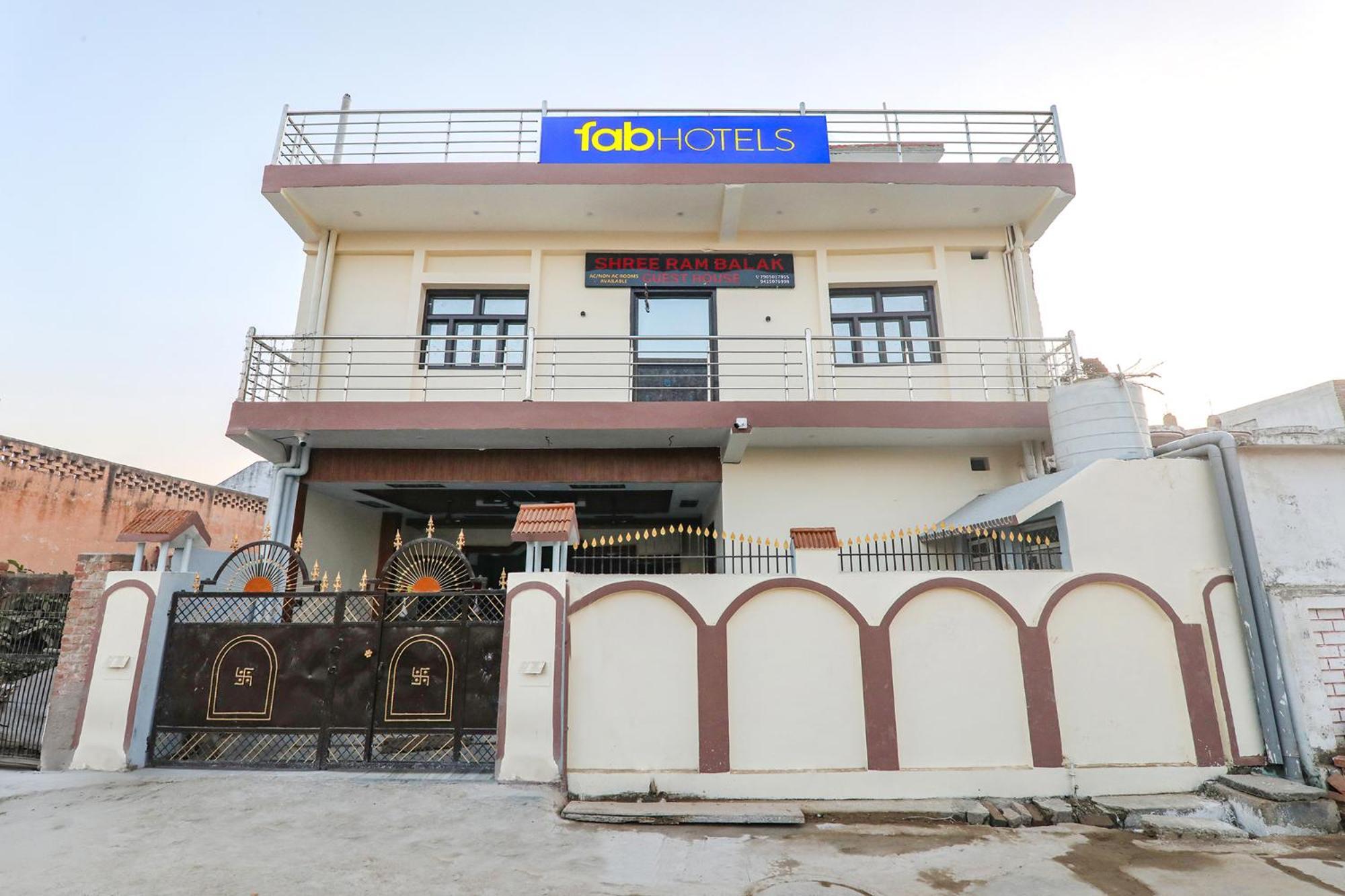Hotel Fabexpress Awadh - 400m From Shri Ram Janam Bhumi 3*
