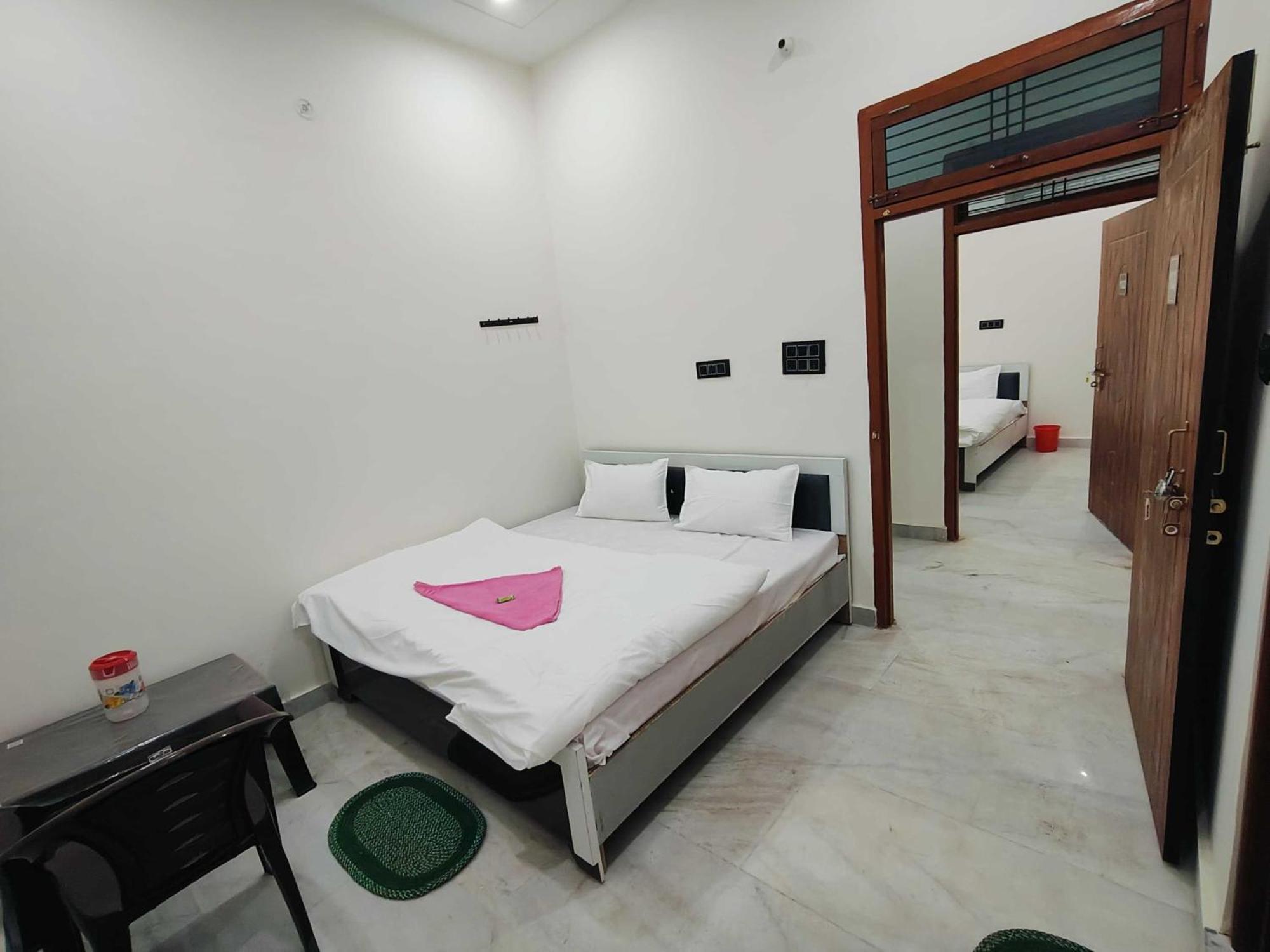 Guest house O Avantika Palace Ayodhya