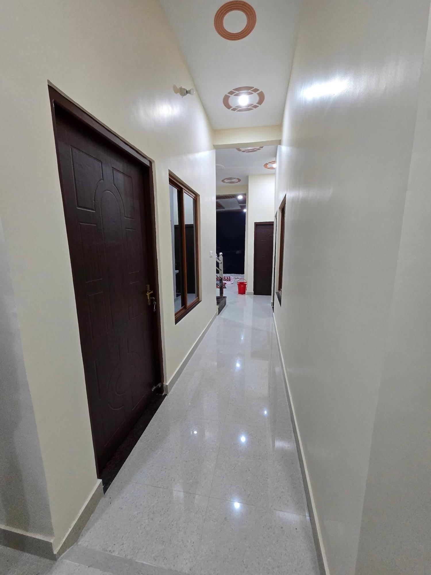 Siddhi Palace, Near Ram Mandir * Ayodhya