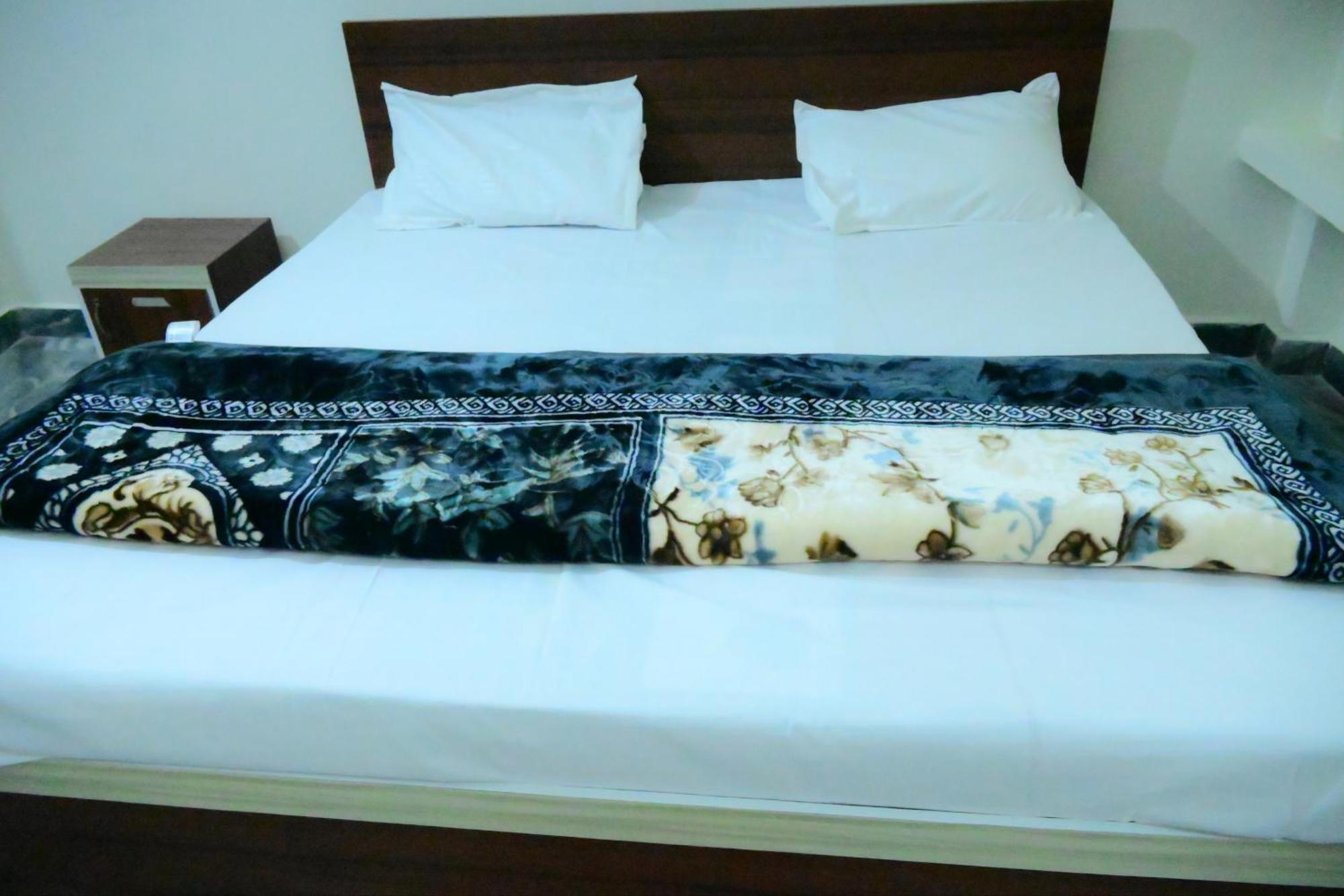 Guest house Shraddha A Luxury In *