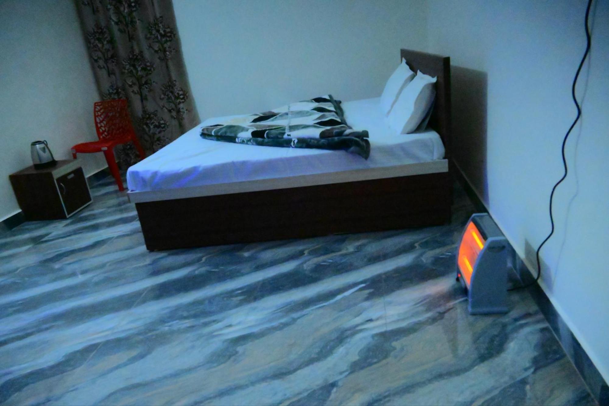 Shraddha A Luxury In Guest house *
