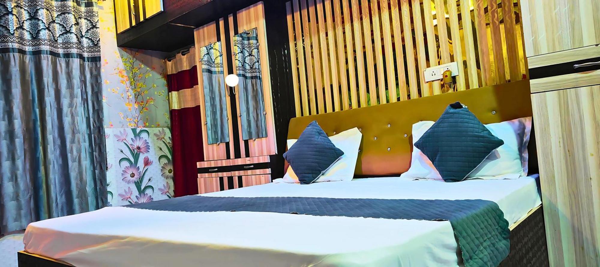 Ramayana Grand Hotel, Near Ram Mandir Hotel Ayodhya