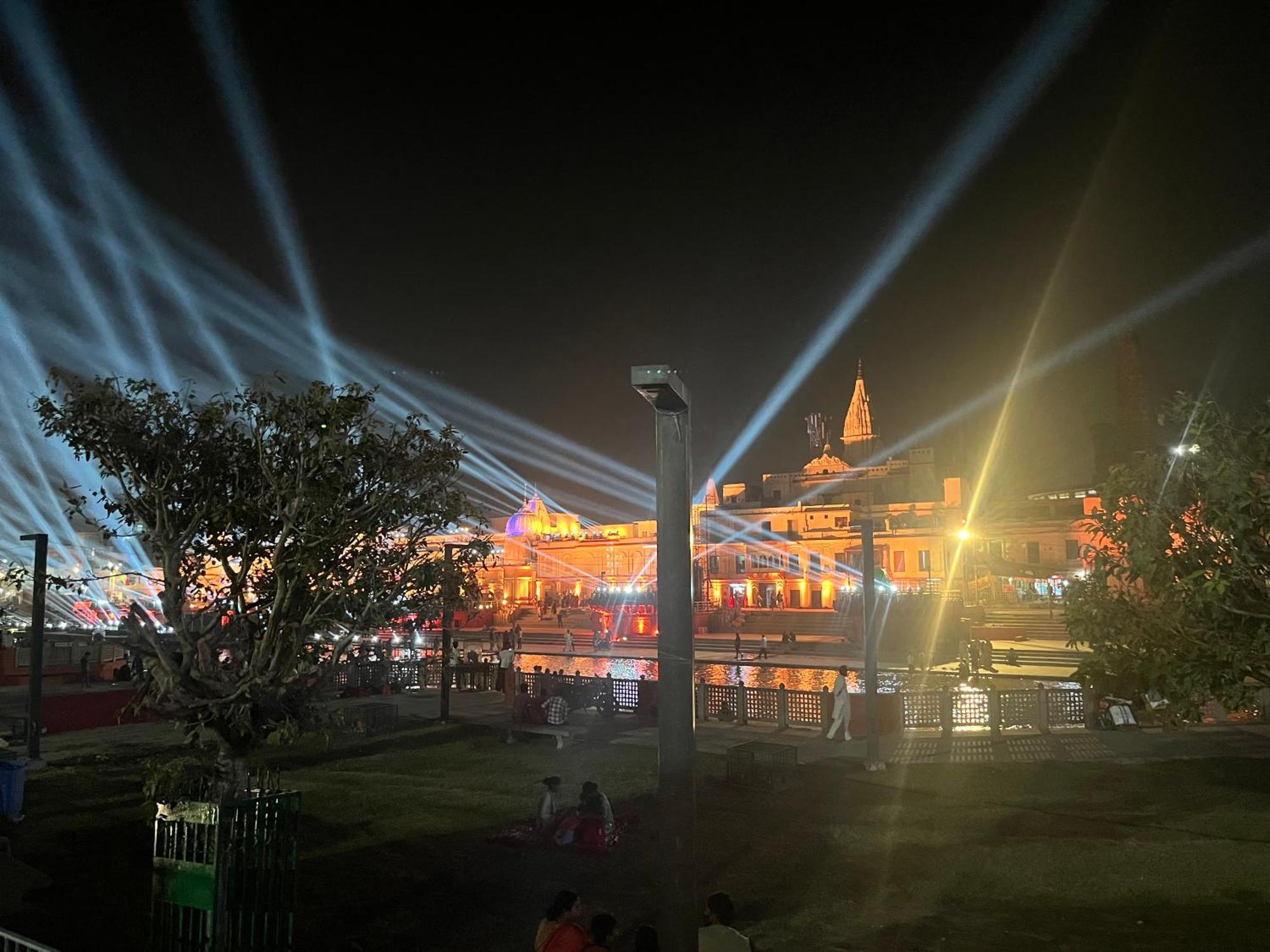 Vedas By Admiral Hotel Ayodhya