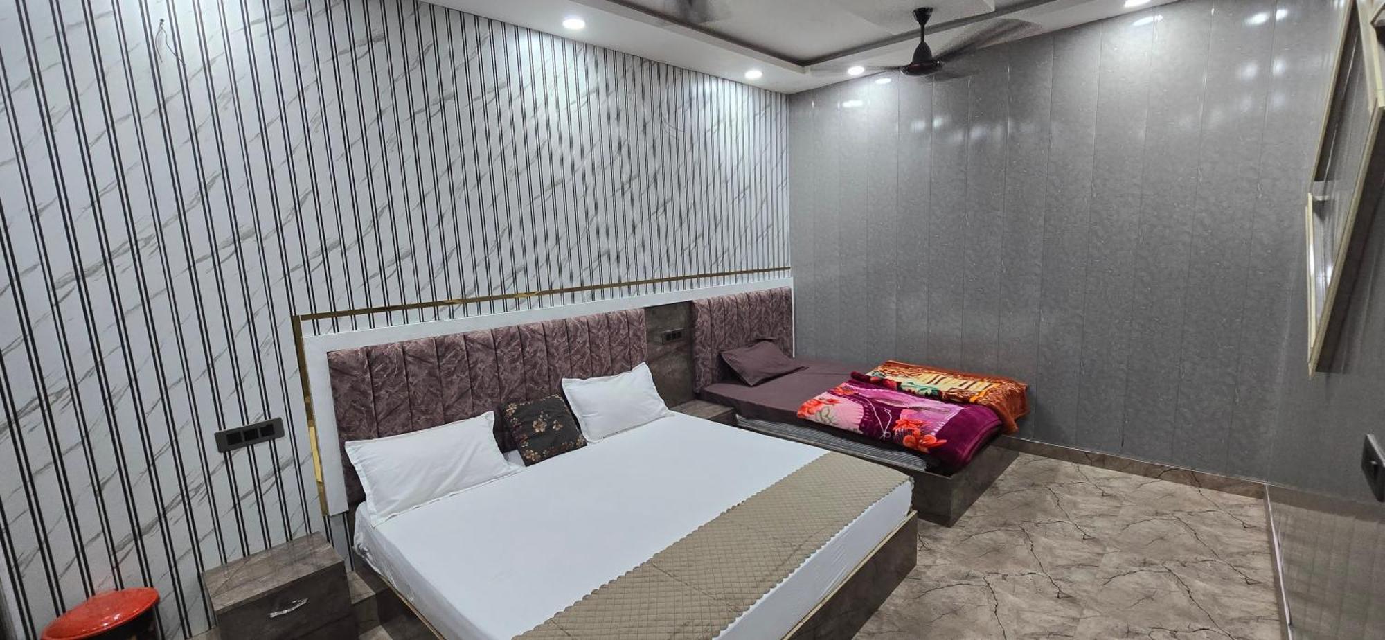 Hay Prabhu Guest house Ayodhya
