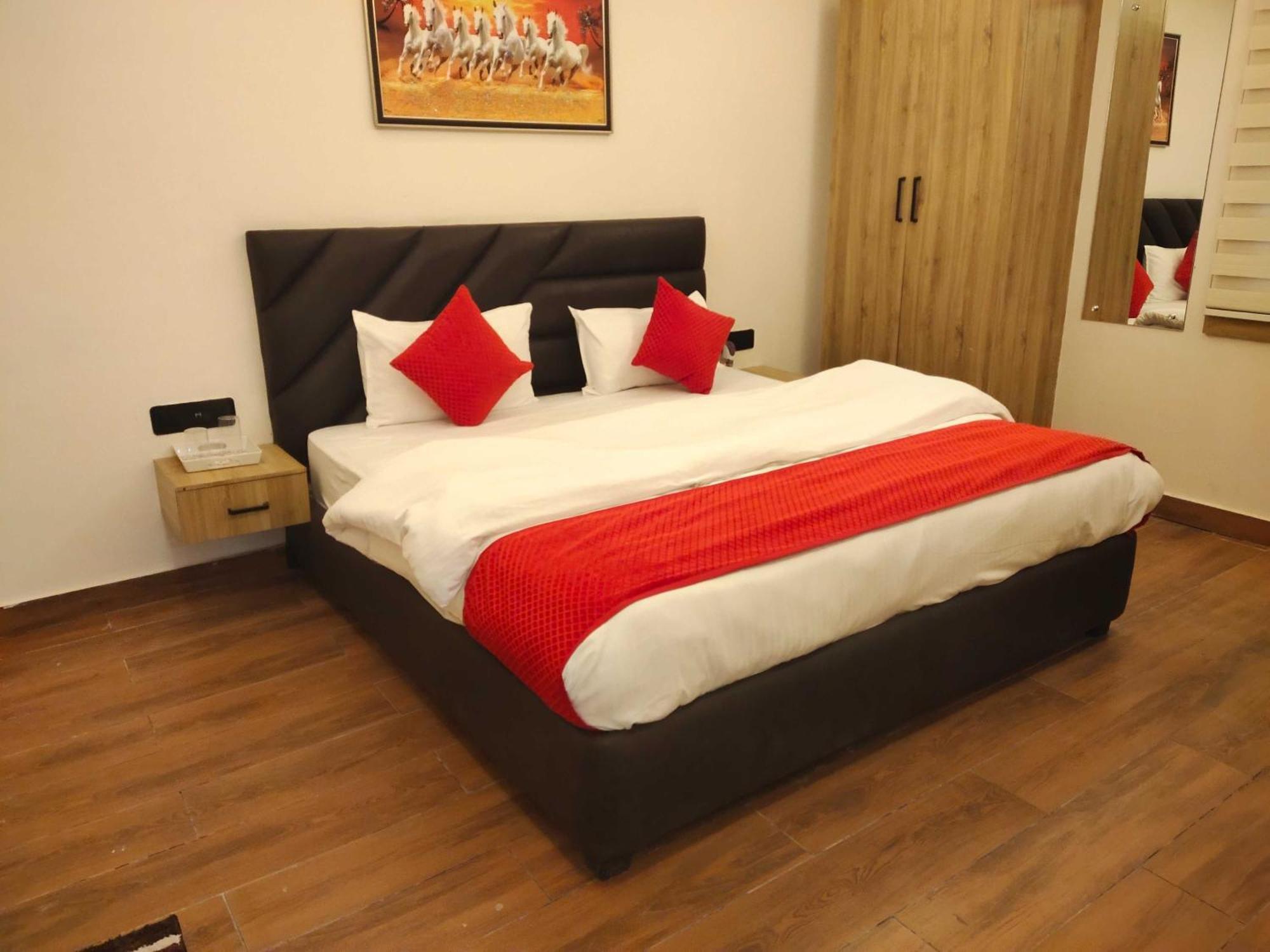 O Aarambh Hotel