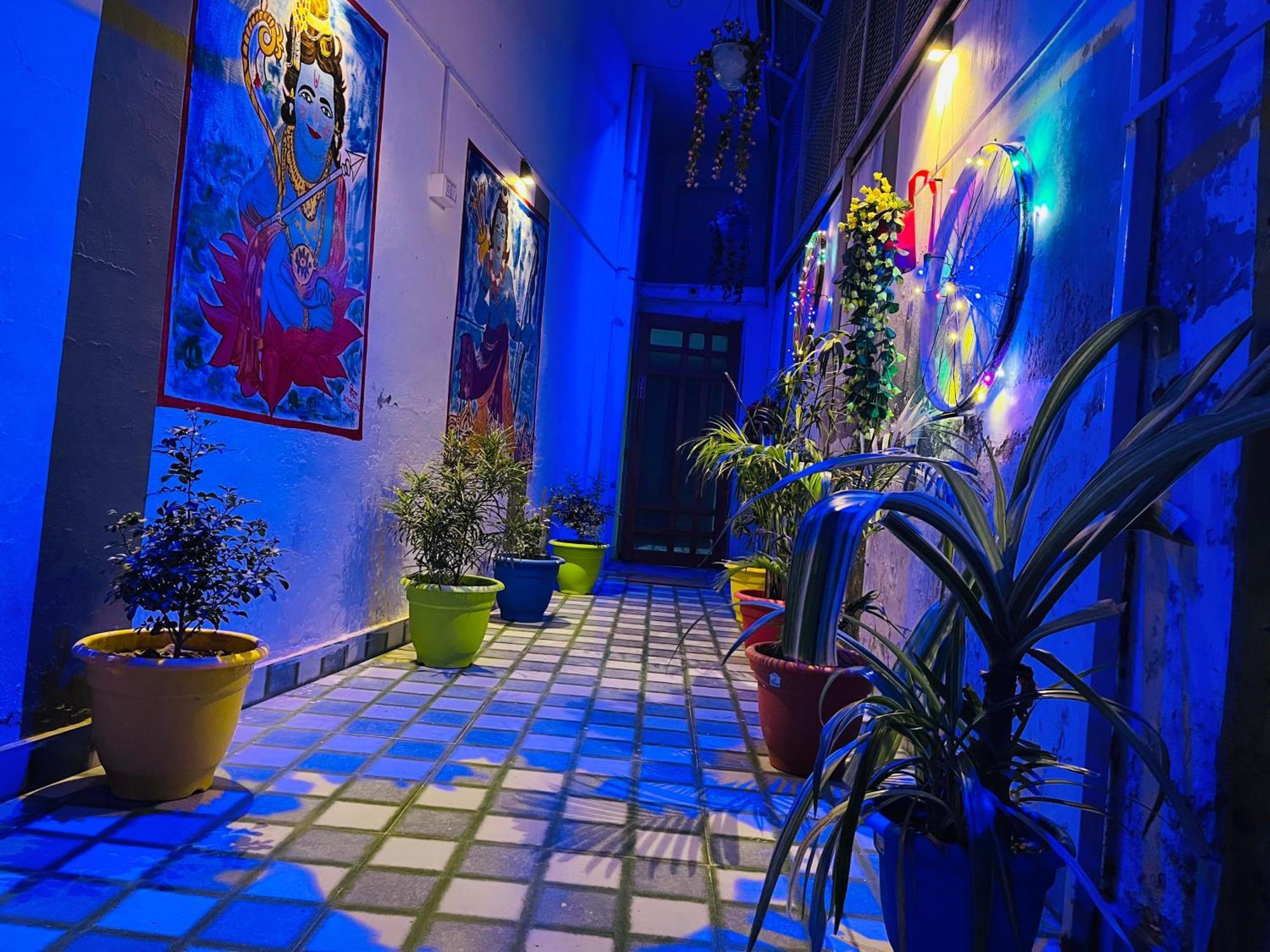 Guest house Ashoka Aashram Premium 800 Meters From Ram Mandir *