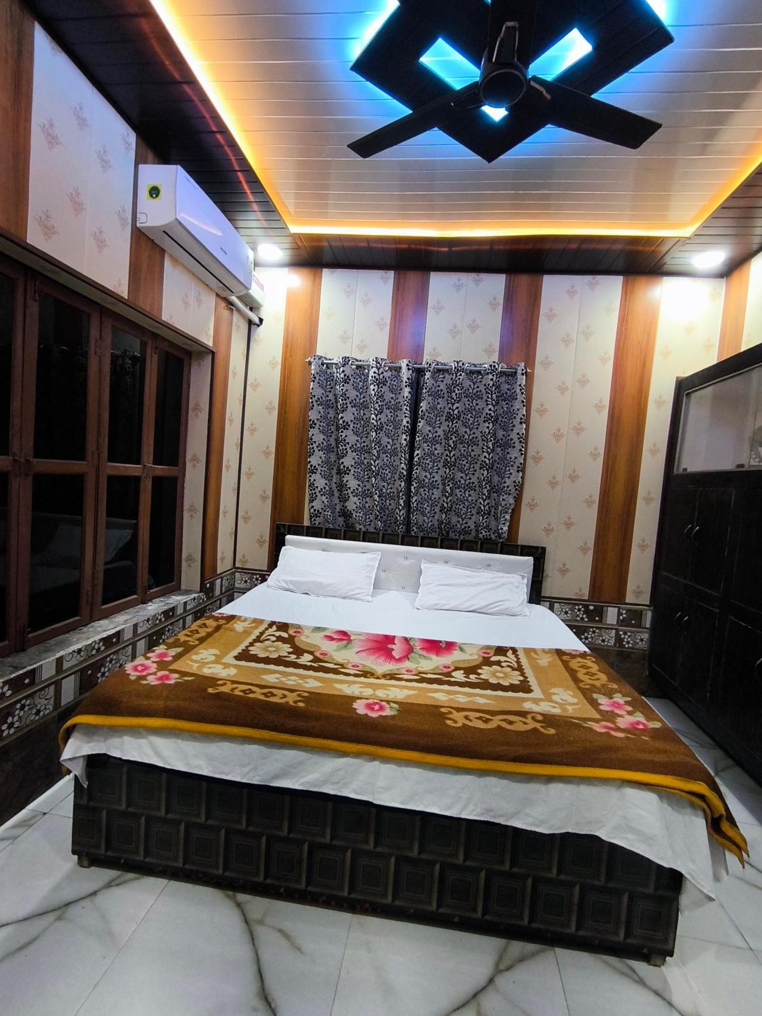 Shree Rameshwaram Palace &