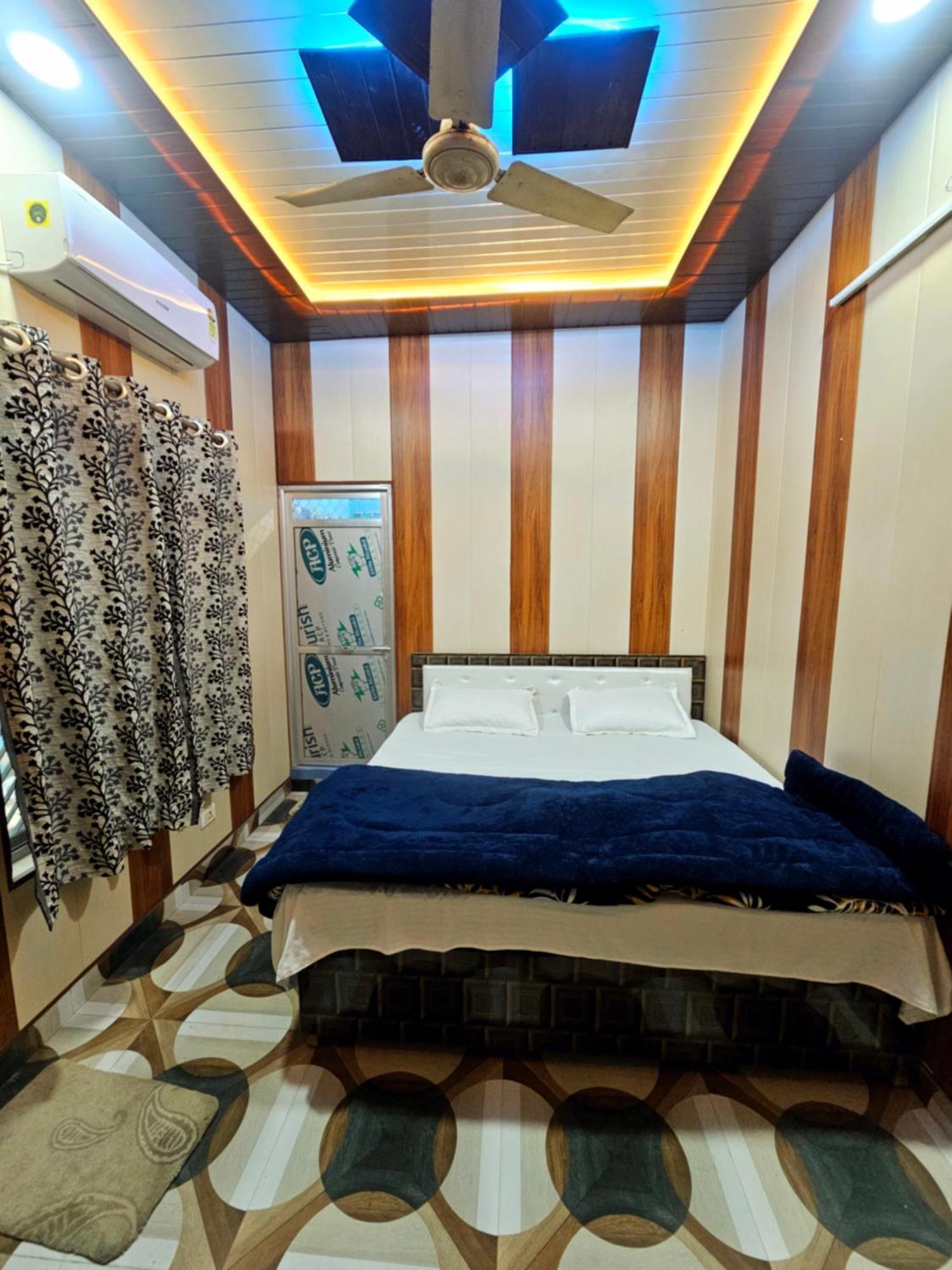 Shree Rameshwaram Palace & *