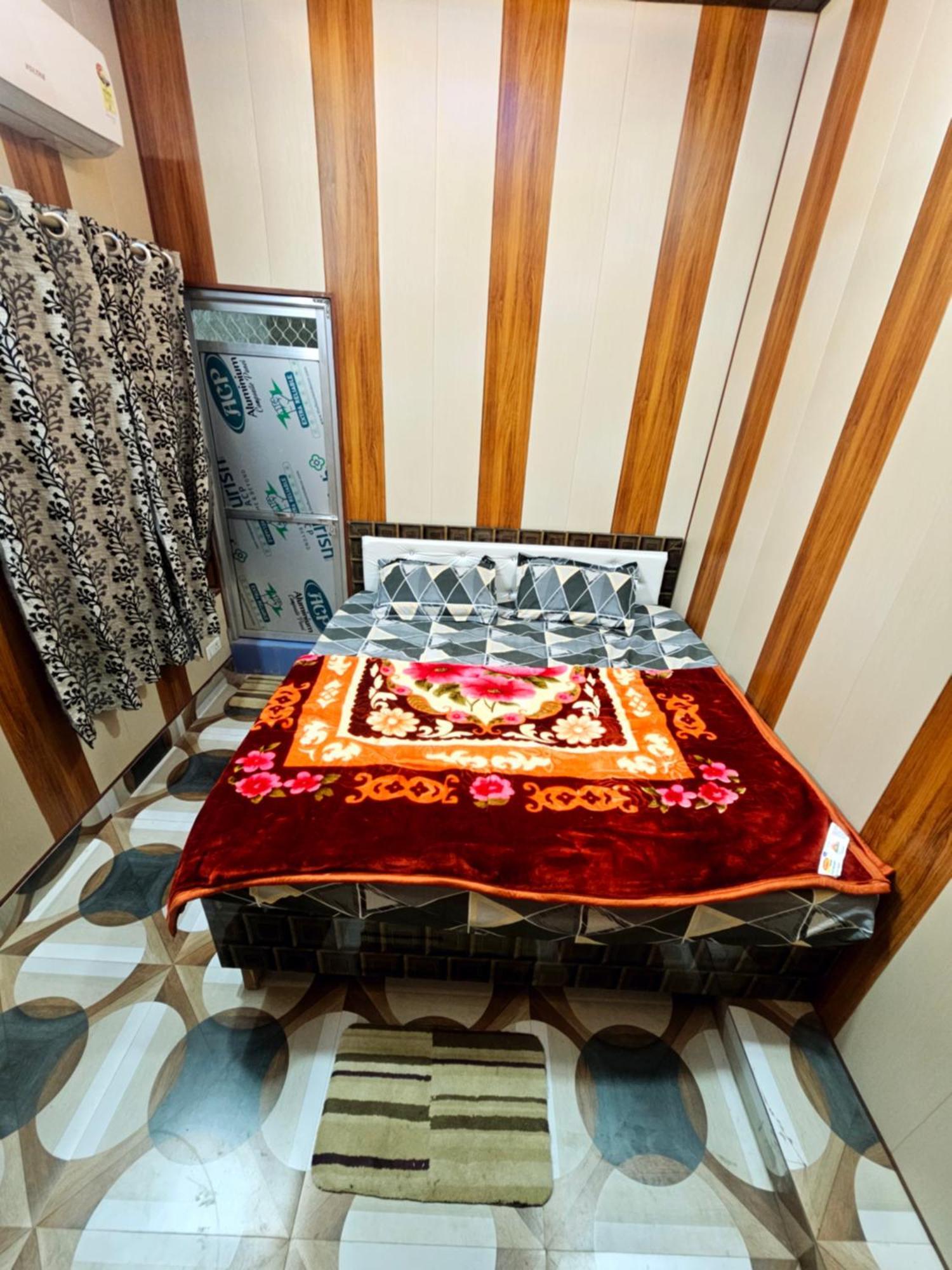 Shree Rameshwaram Palace &