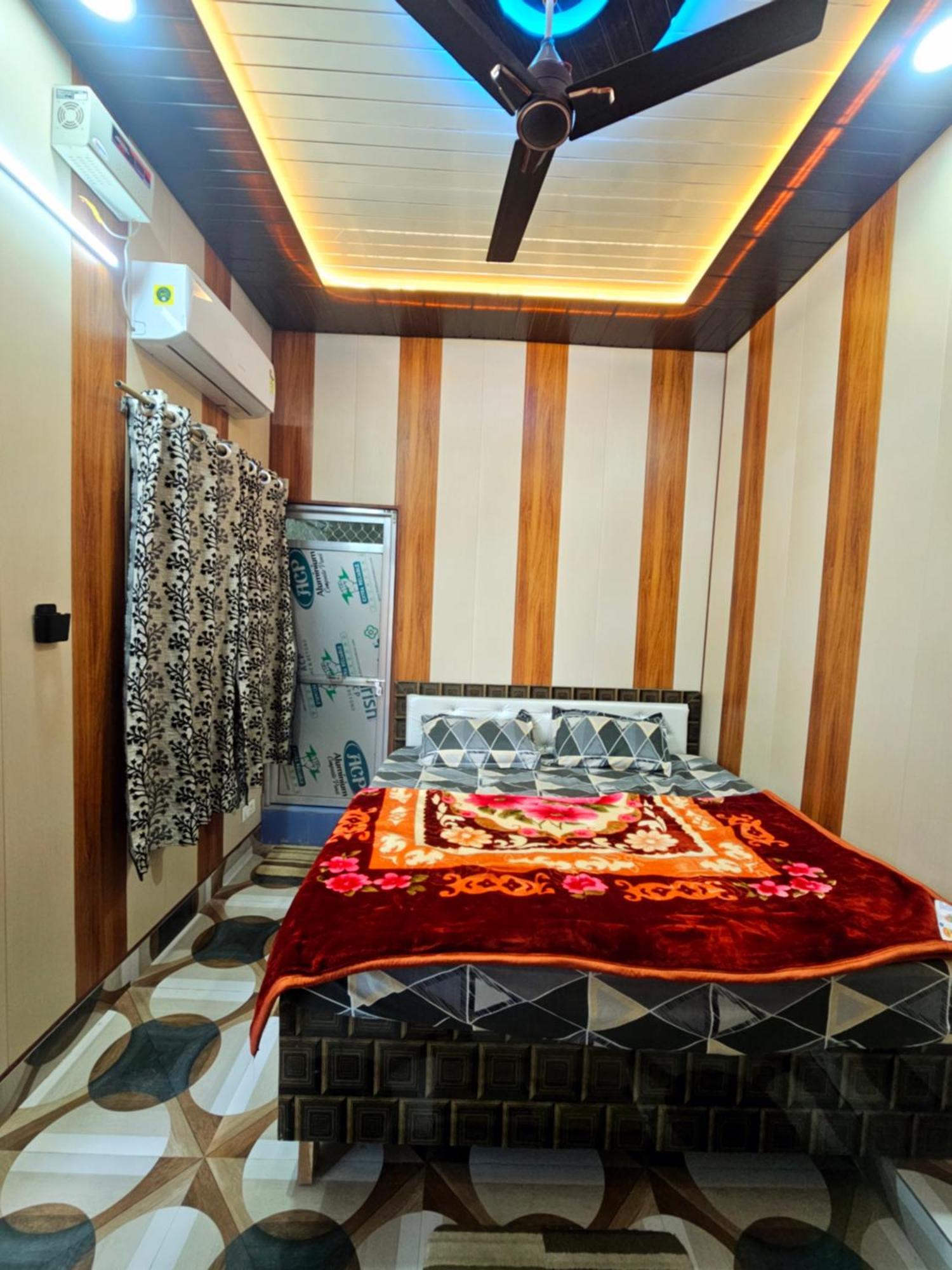 Homestay Shree Rameshwaram Palace & *
