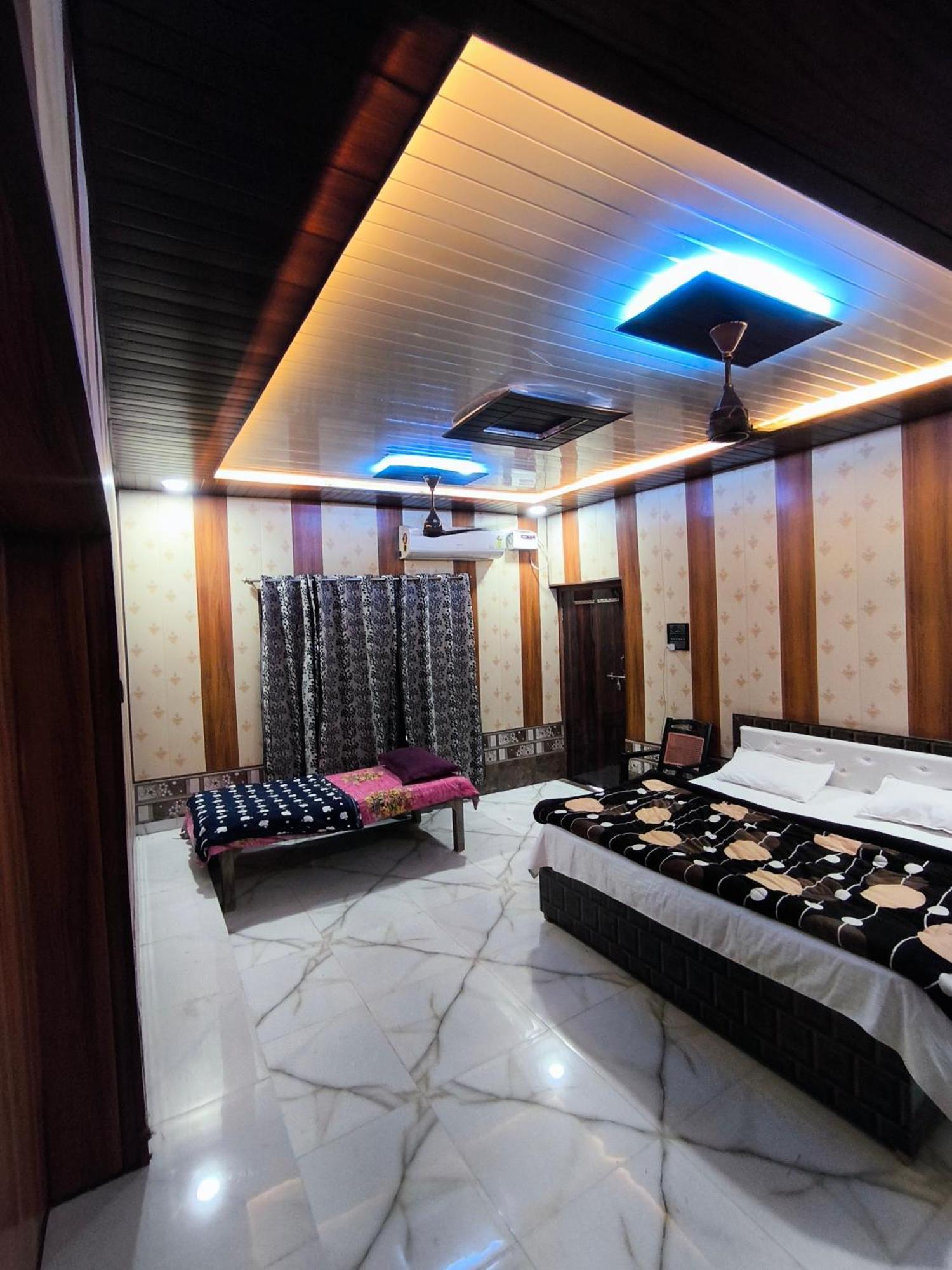 Shree Rameshwaram Palace &