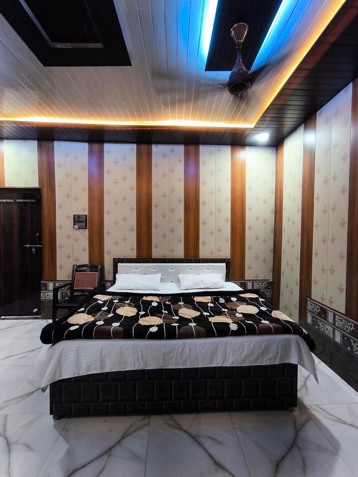 Homestay Shree Rameshwaram Palace &
