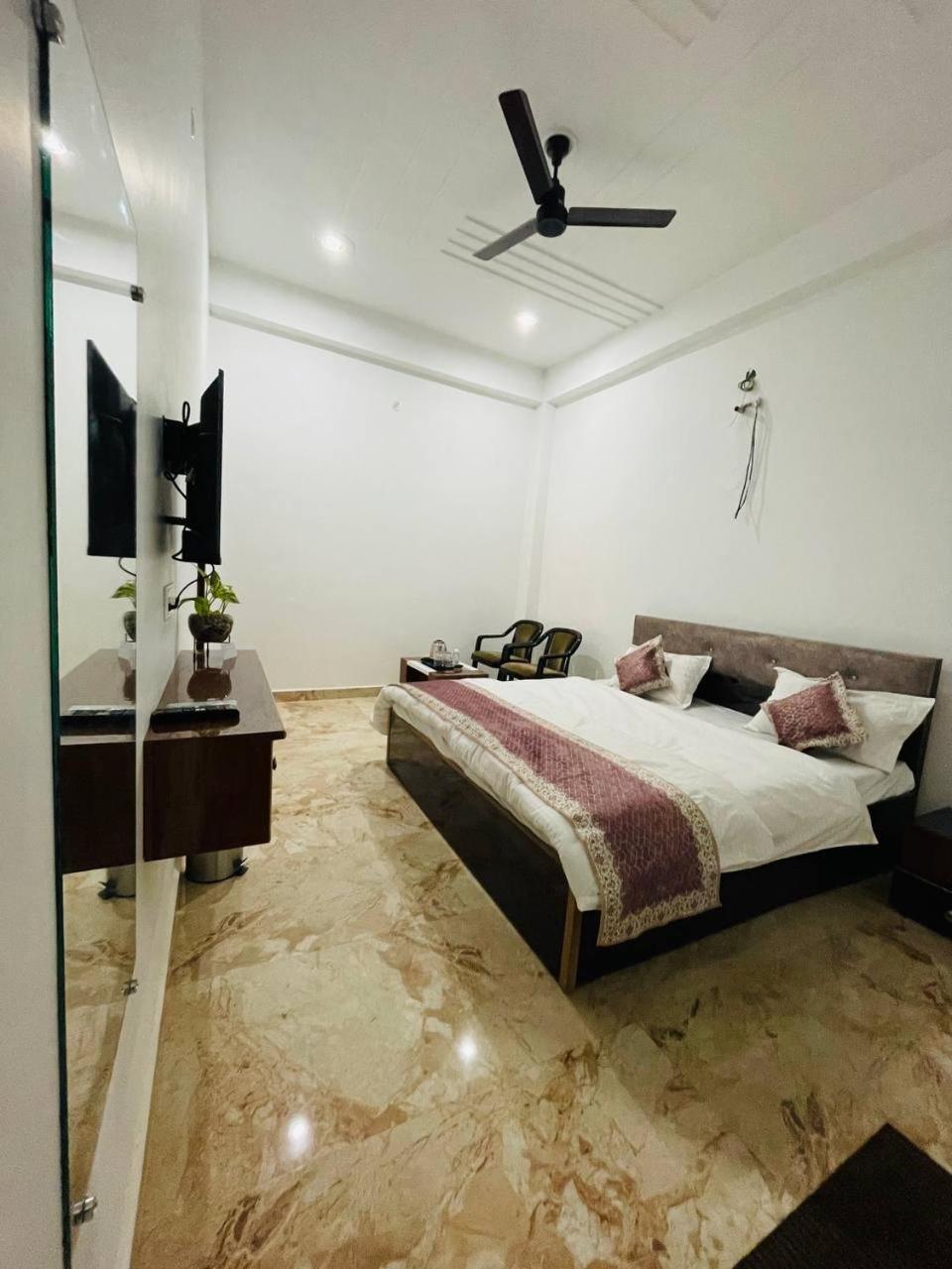 Guest house Ravindra Geeta Ayodhya