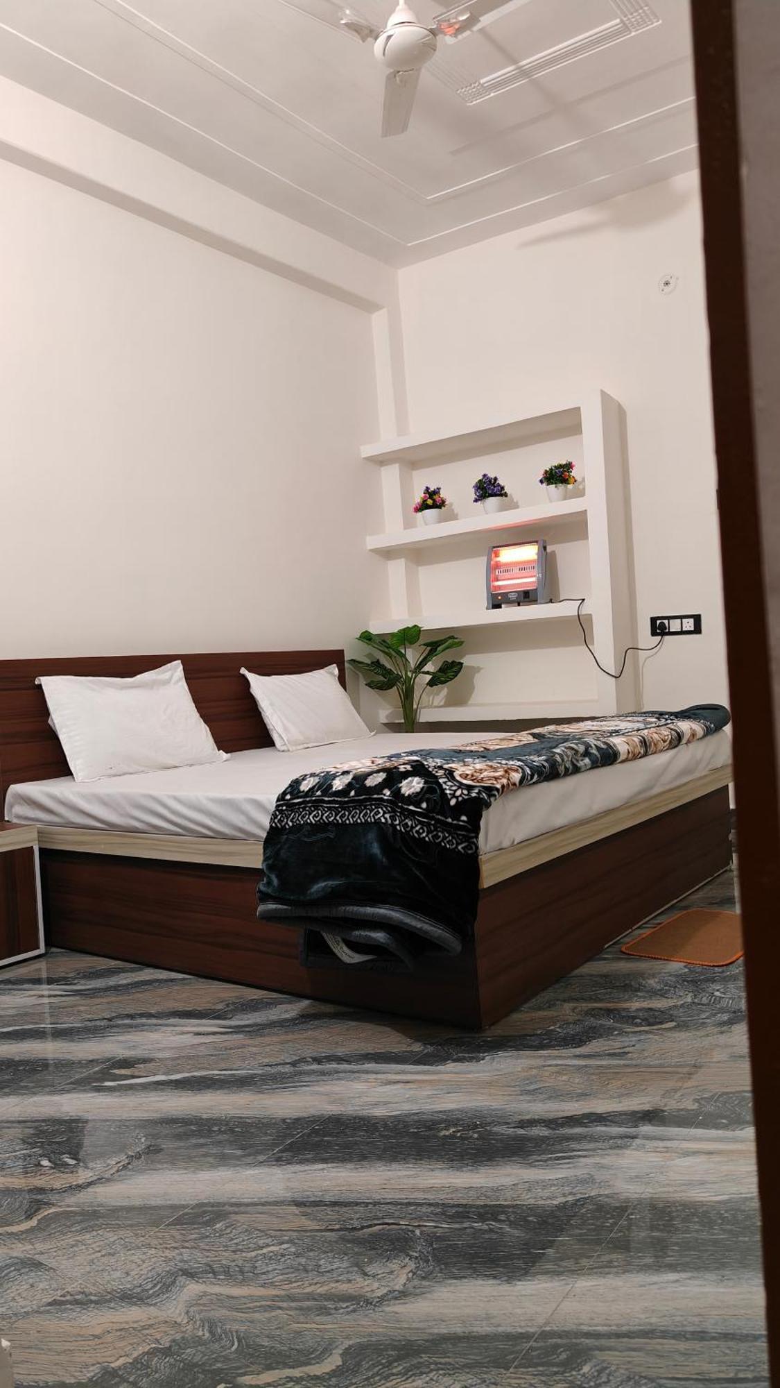 Shraddha A Luxury In Guest house Ayodhya