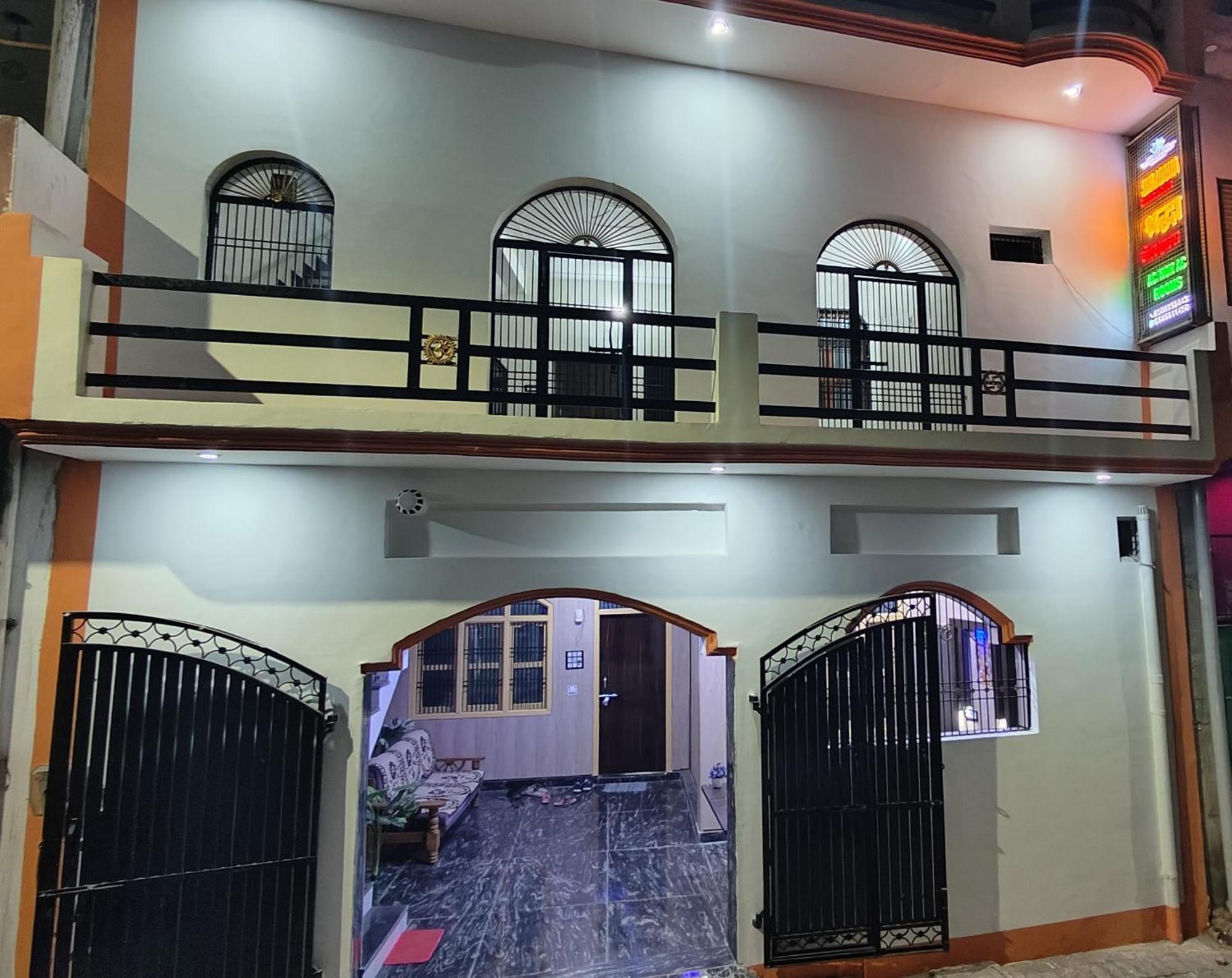Shraddha A Luxury In *