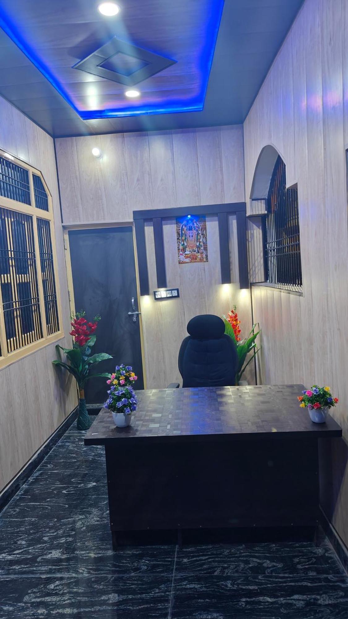 Shraddha A Luxury In Guest house Ayodhya