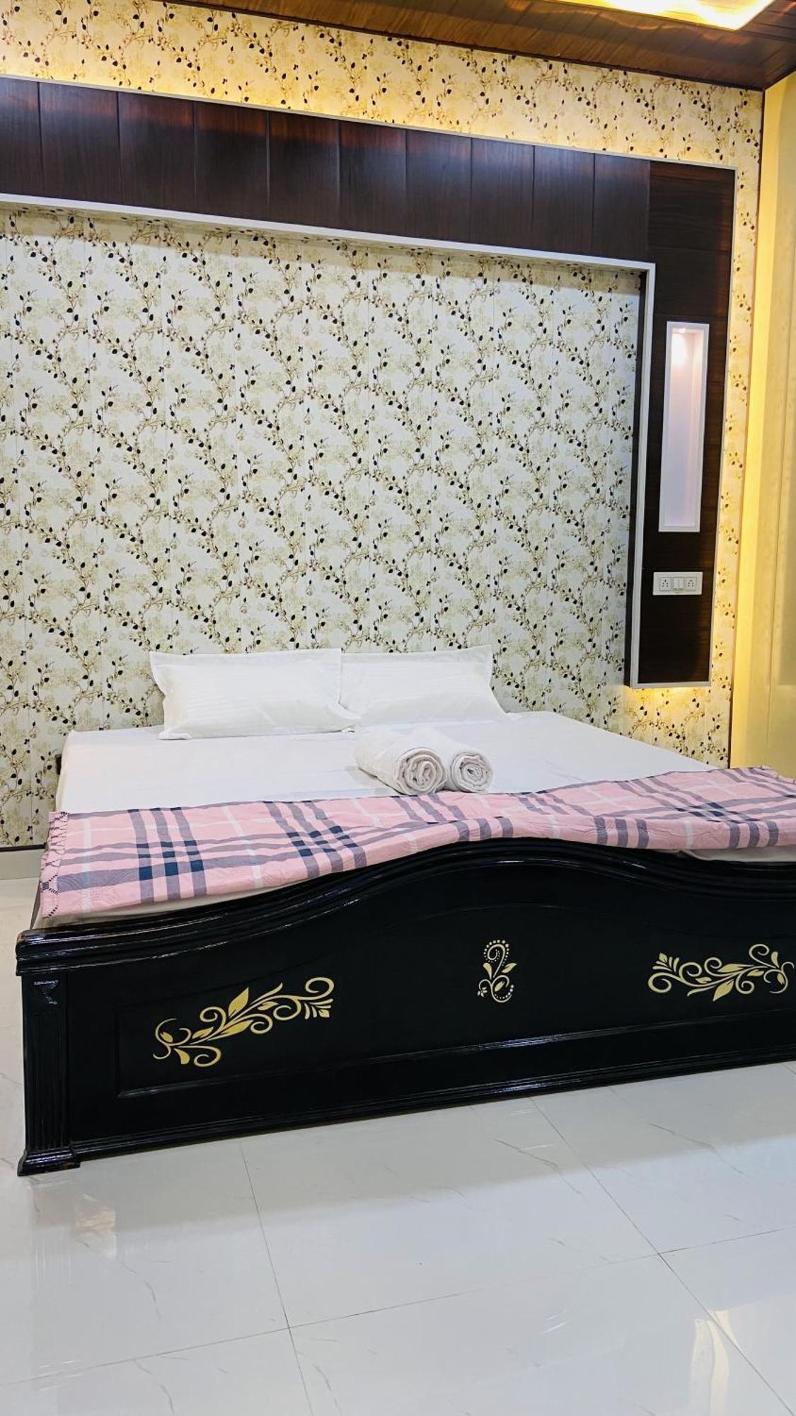 Mandir Saket Bhawan Hotel