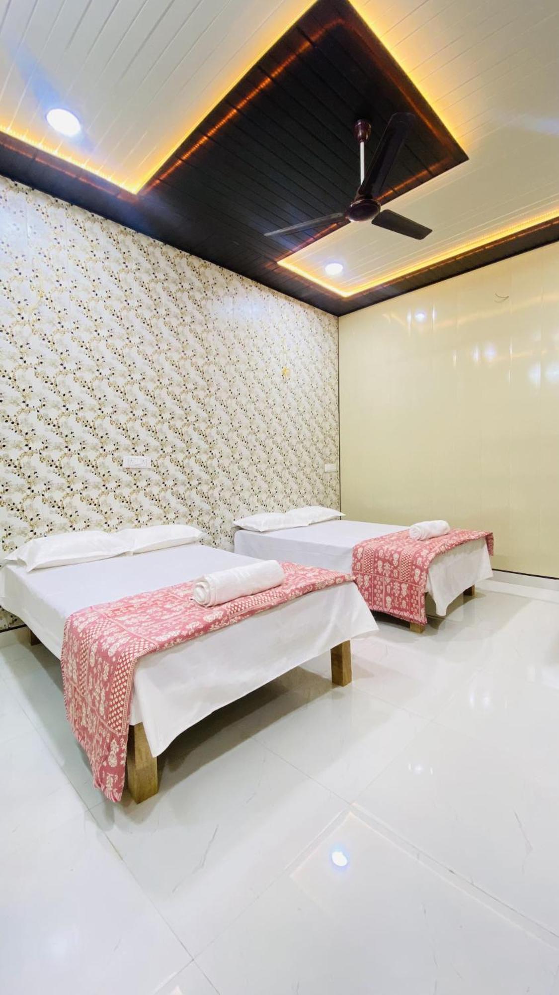 Hotel Mandir Saket Bhawan Ayodhya