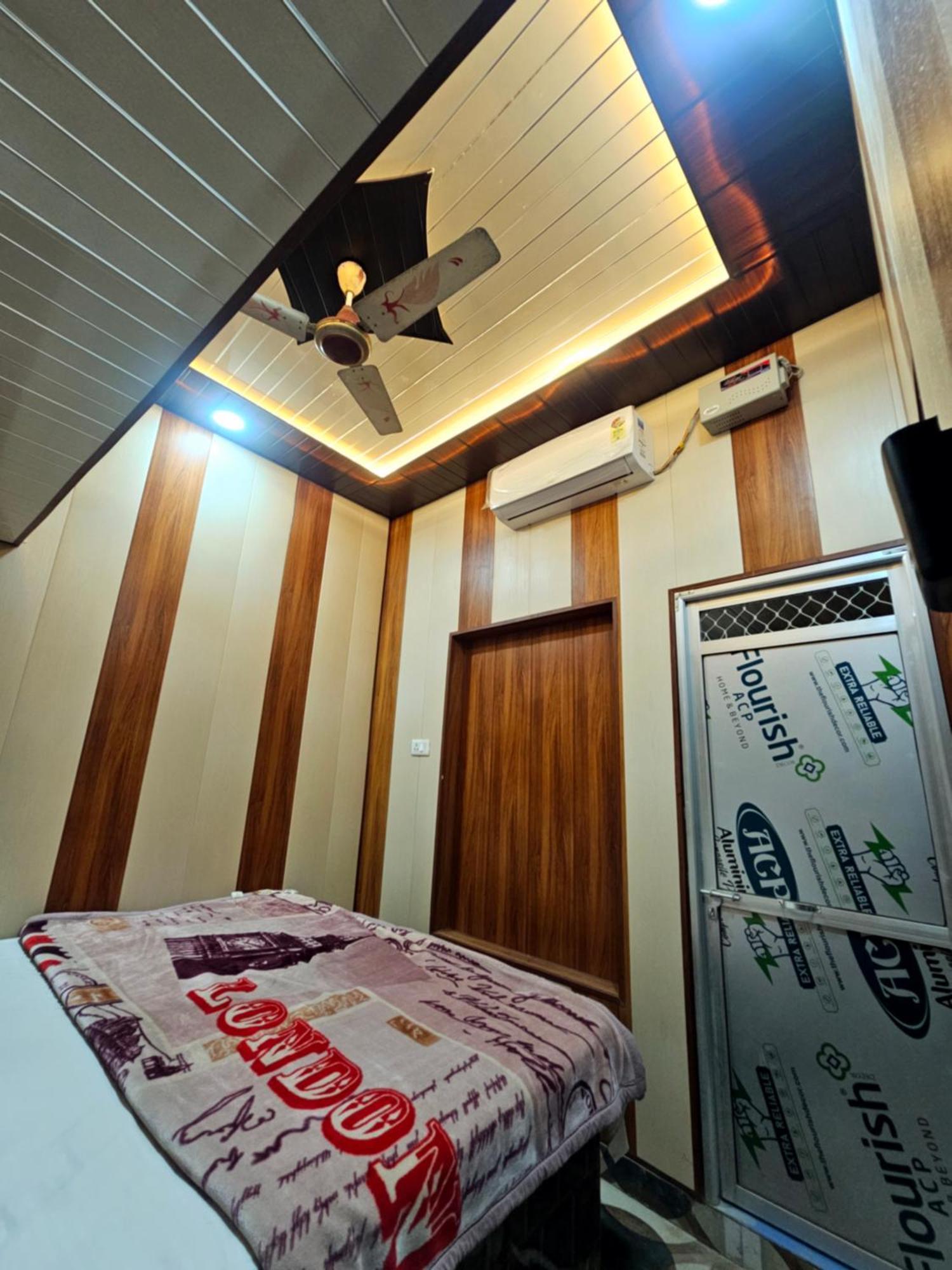 Shree Rameshwaram Palace & Homestay Ayodhya