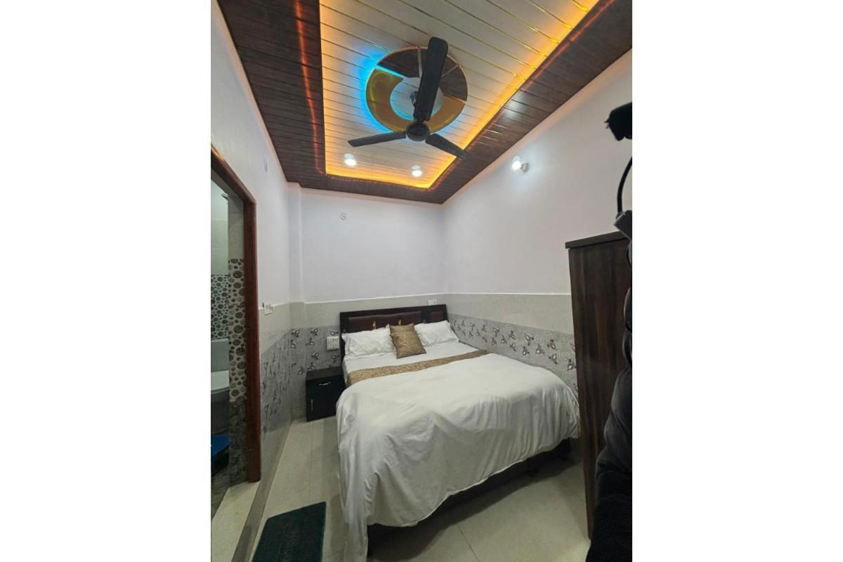 Rudra Hotel