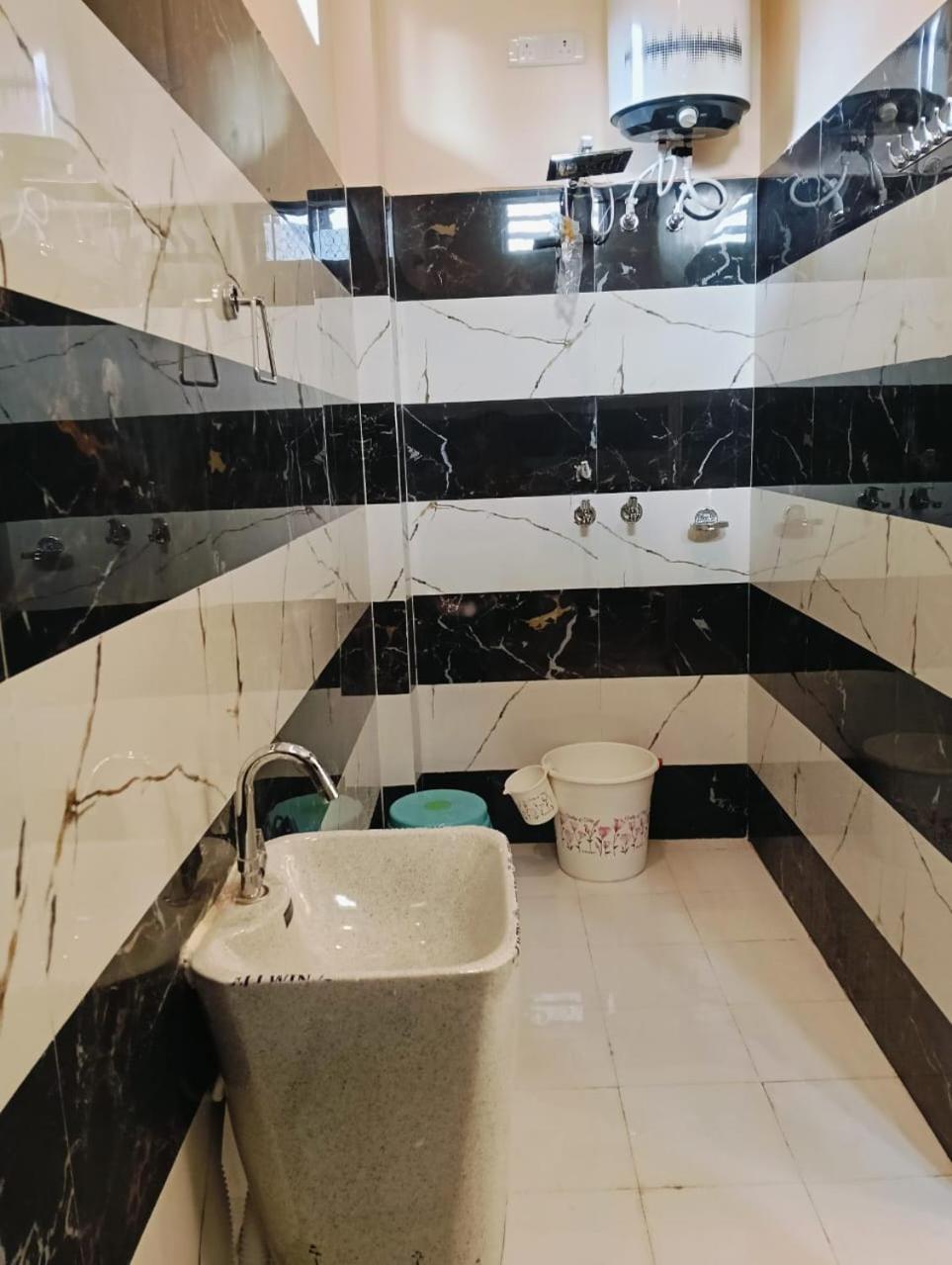 Shri Seetaram Near Shri Ram Janmabhoomi Mandir Homestay