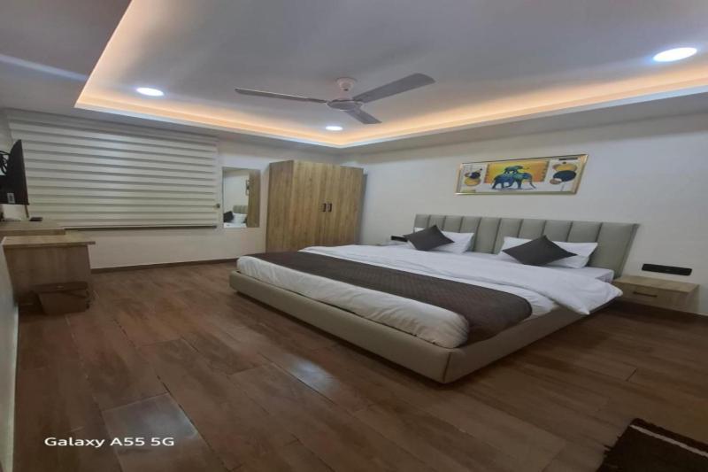 Aarambh Palace Hotel Ayodhya