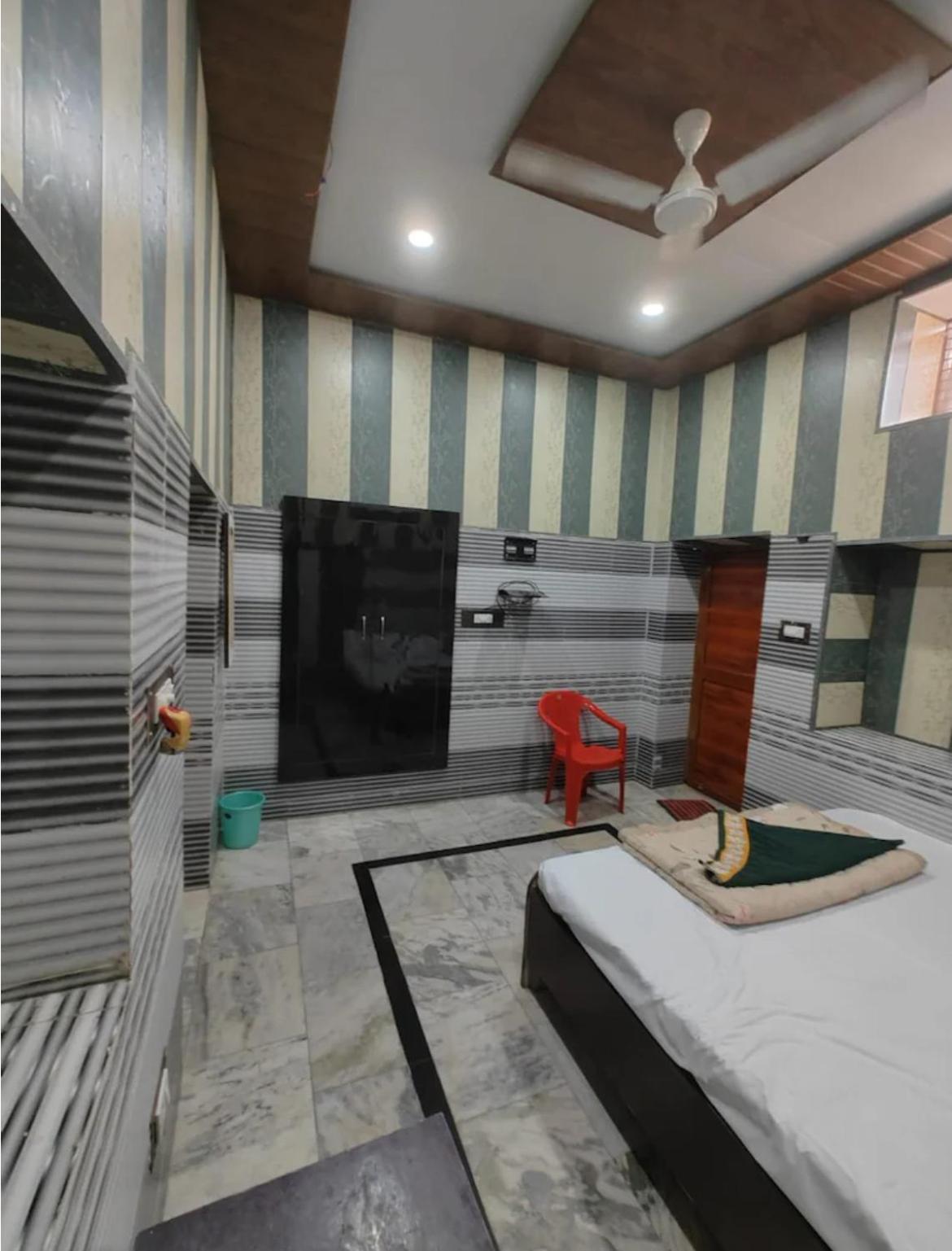 Bhagat Ji Guest house