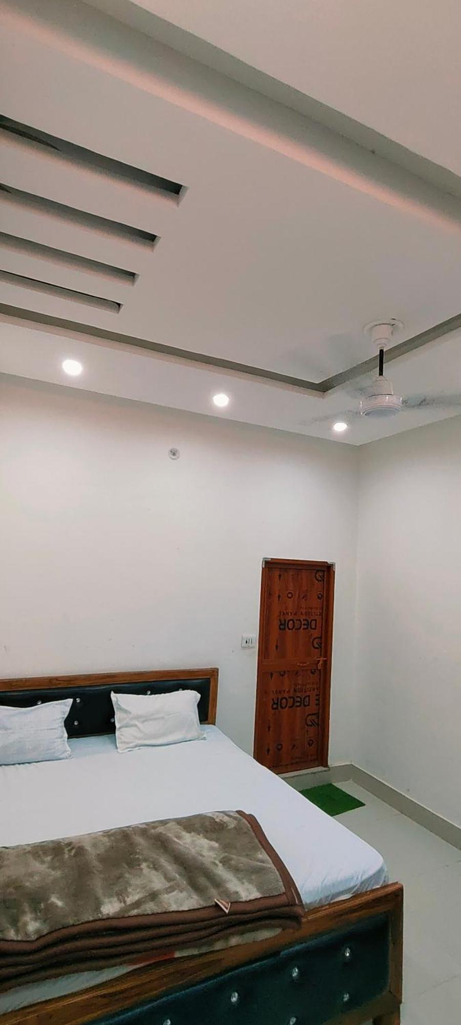 रामेंद्रा पैलेस Guest house