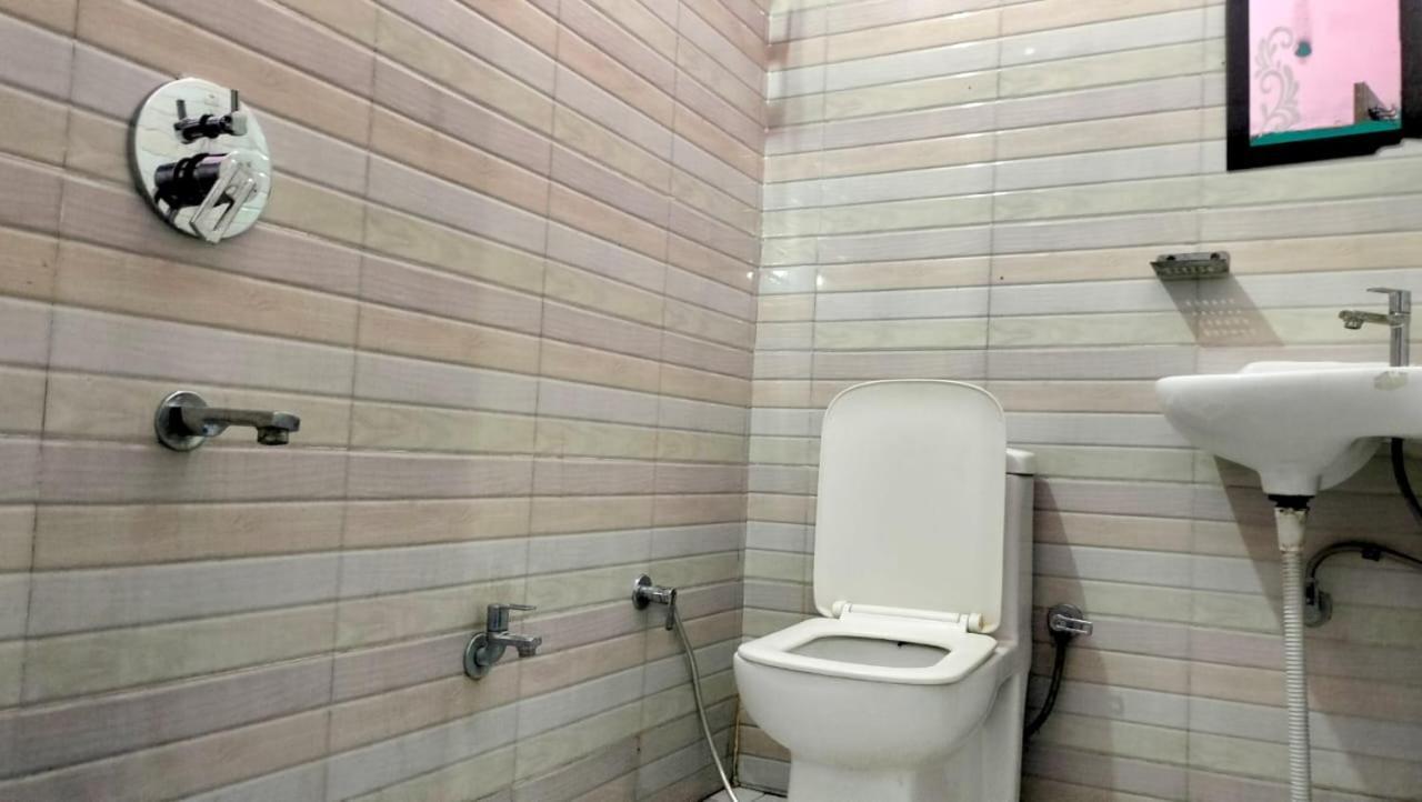 Guest house Premshi Ayodhya