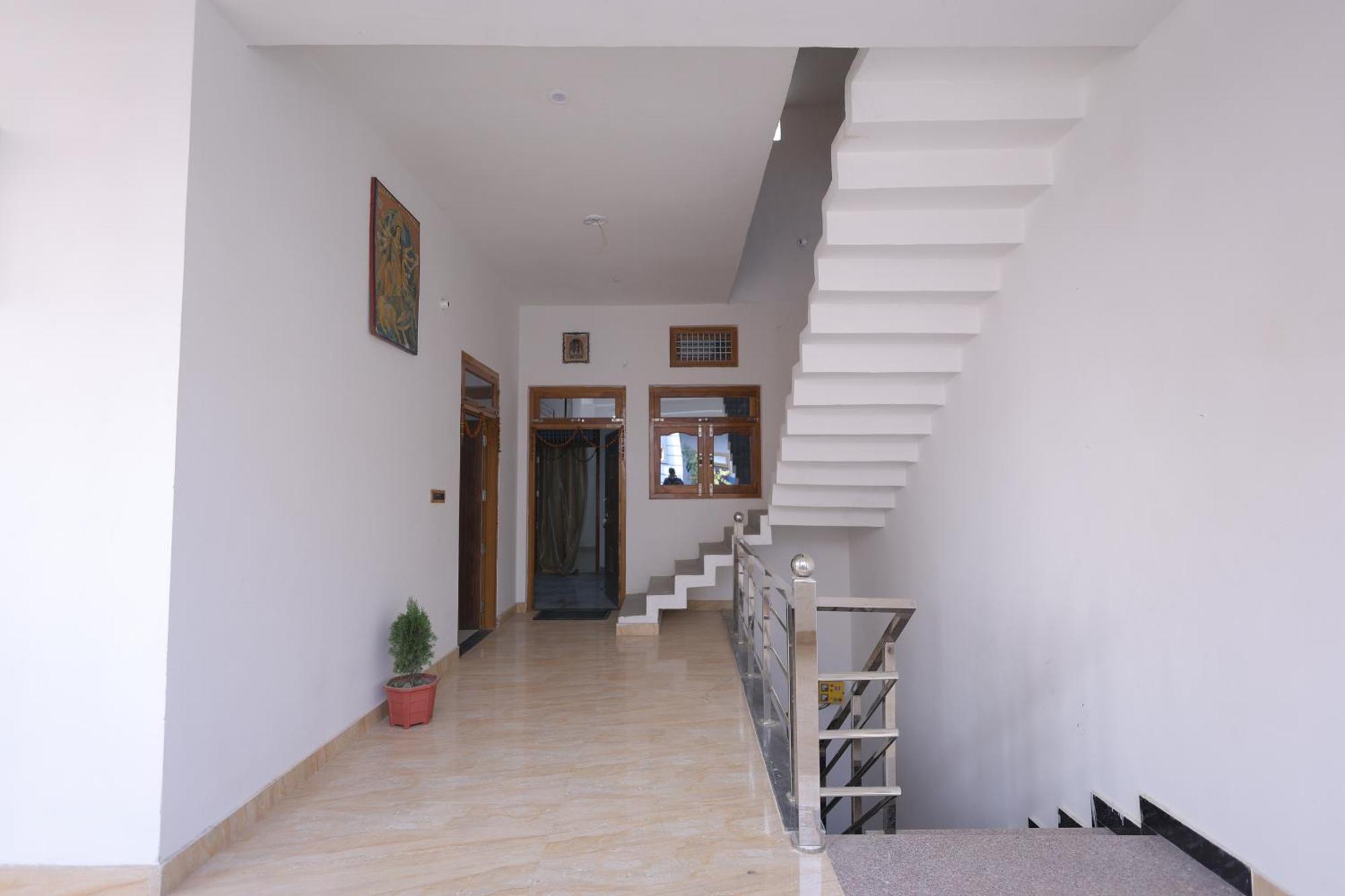 Shivangan Homestay *