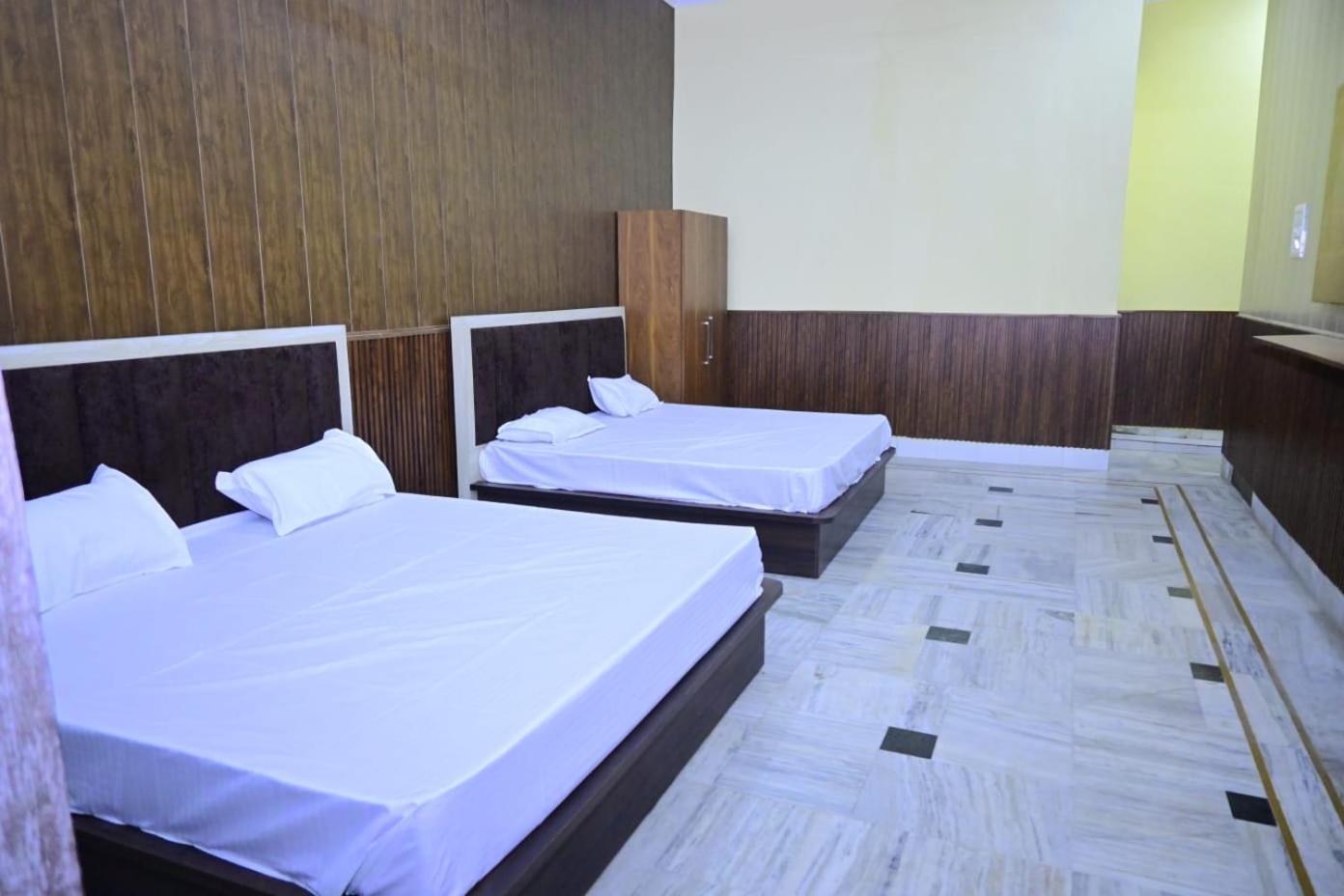Shri Radha Krishna Bhawanam Raghunandan Homestay *