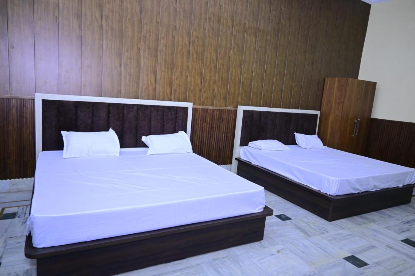 Shri Radha Krishna Bhawanam Raghunandan Homestay *
