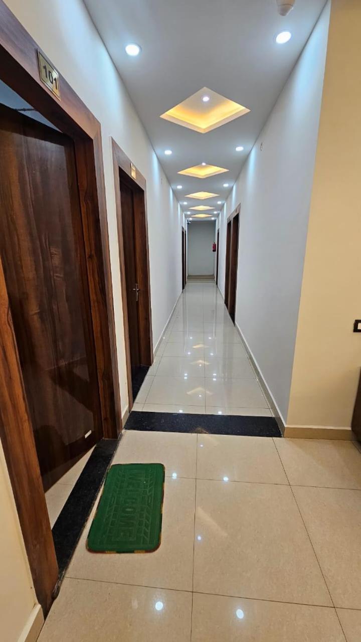 Raghav Hotel Ayodhya