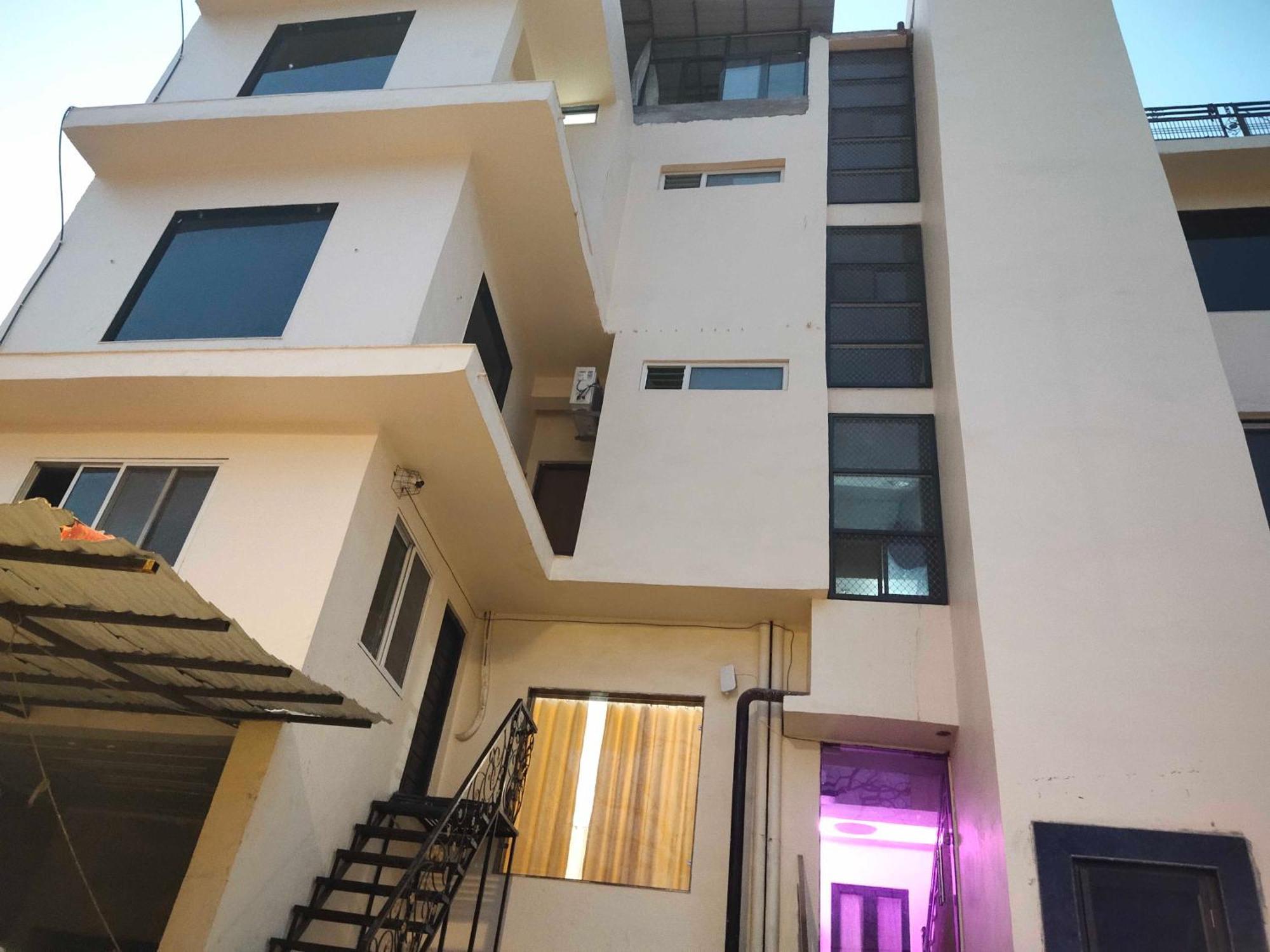 Hotel O Shree Ram Krishna Mahal