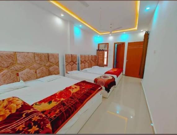 Shivam 10 Mint Walking From Ram Janam Bhumi Hotel Ayodhya