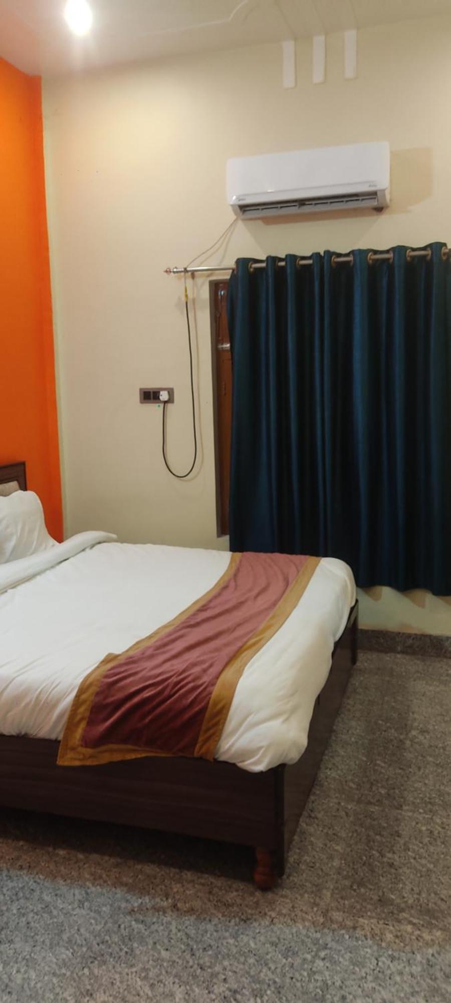 Sidheshwar Kunj Guest house *