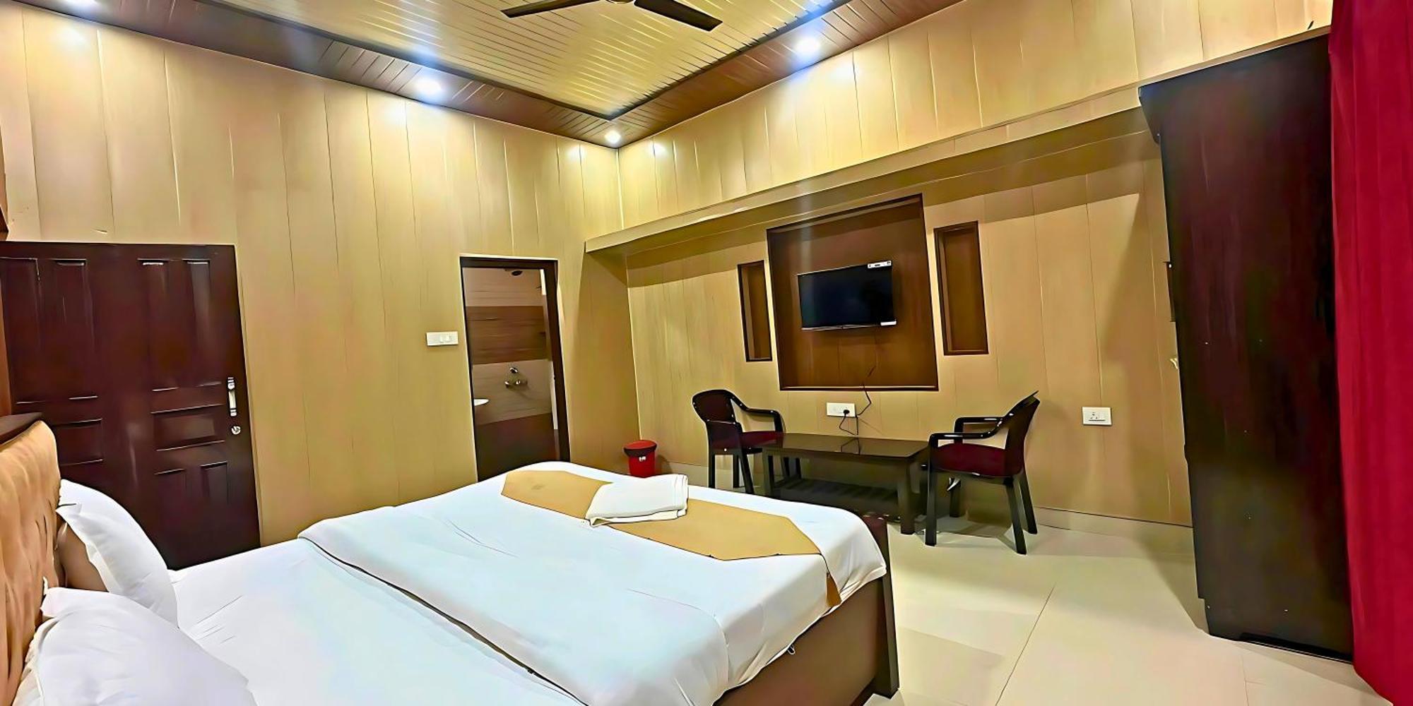 Hotel Ramayana Grand Hotel, Near Ram Mandir
