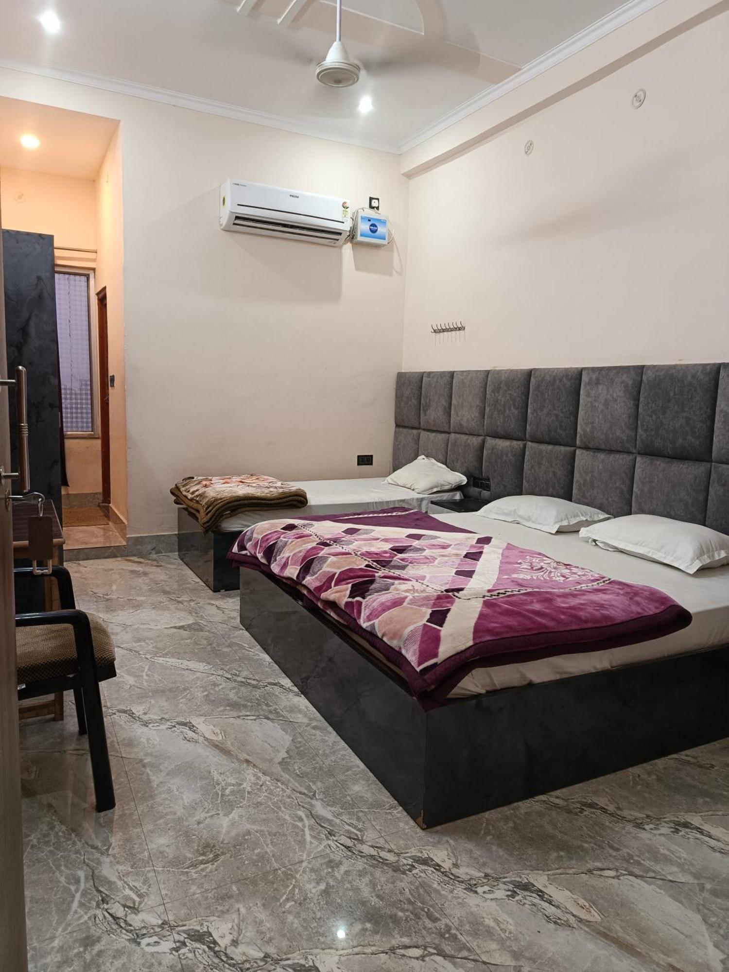 Surya Palace Hotel 3*