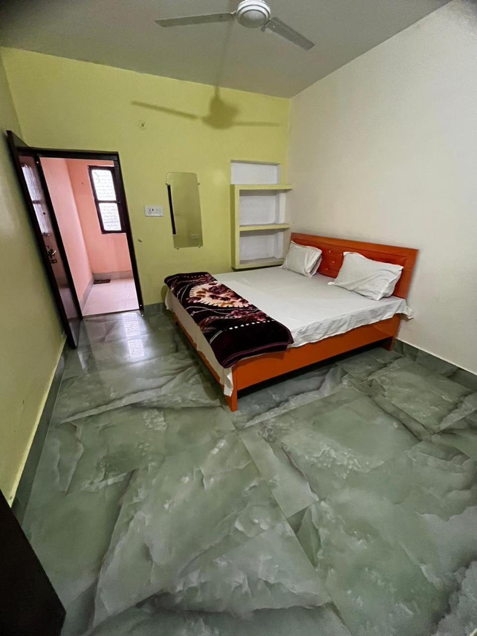 Rathore Guest house Ayodhya
