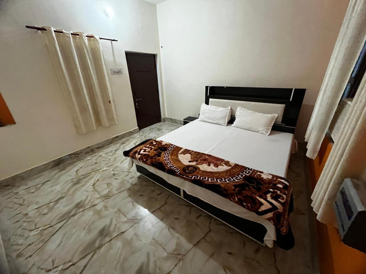 Guest house Rathore *