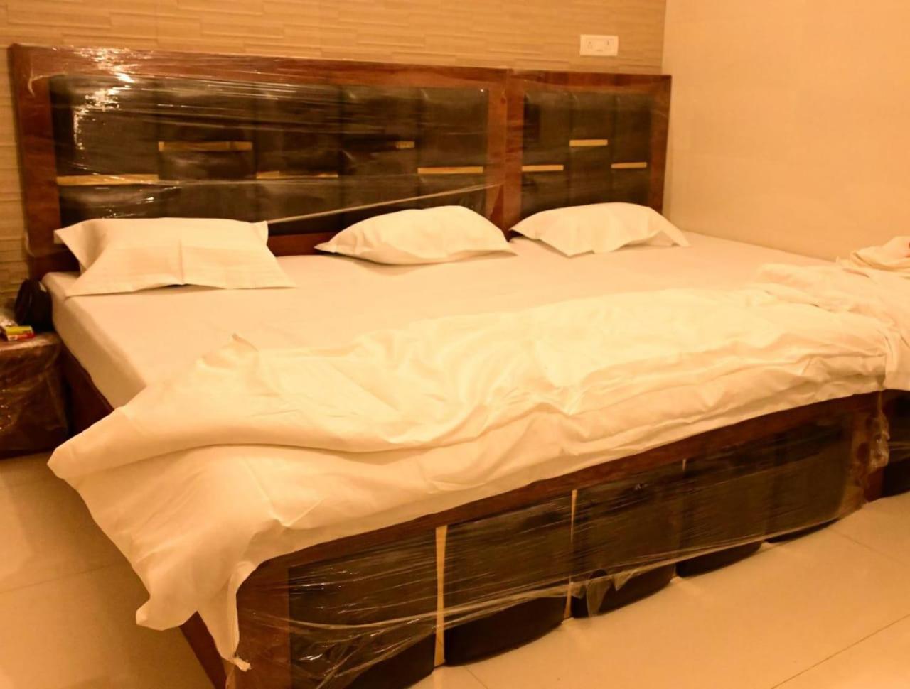 Guest house Sri Ram Lalla International *