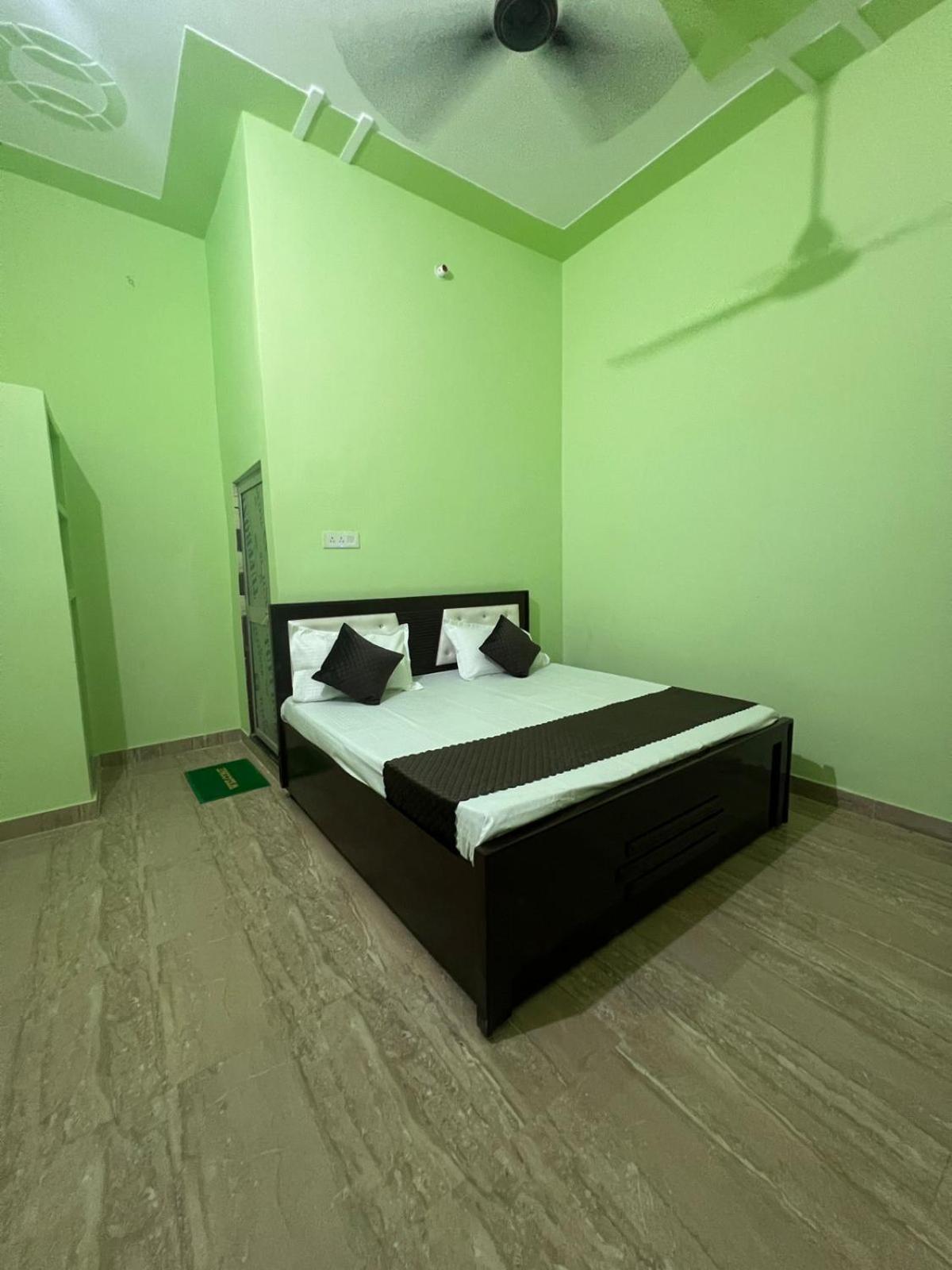 Hotel Vijay Palace
