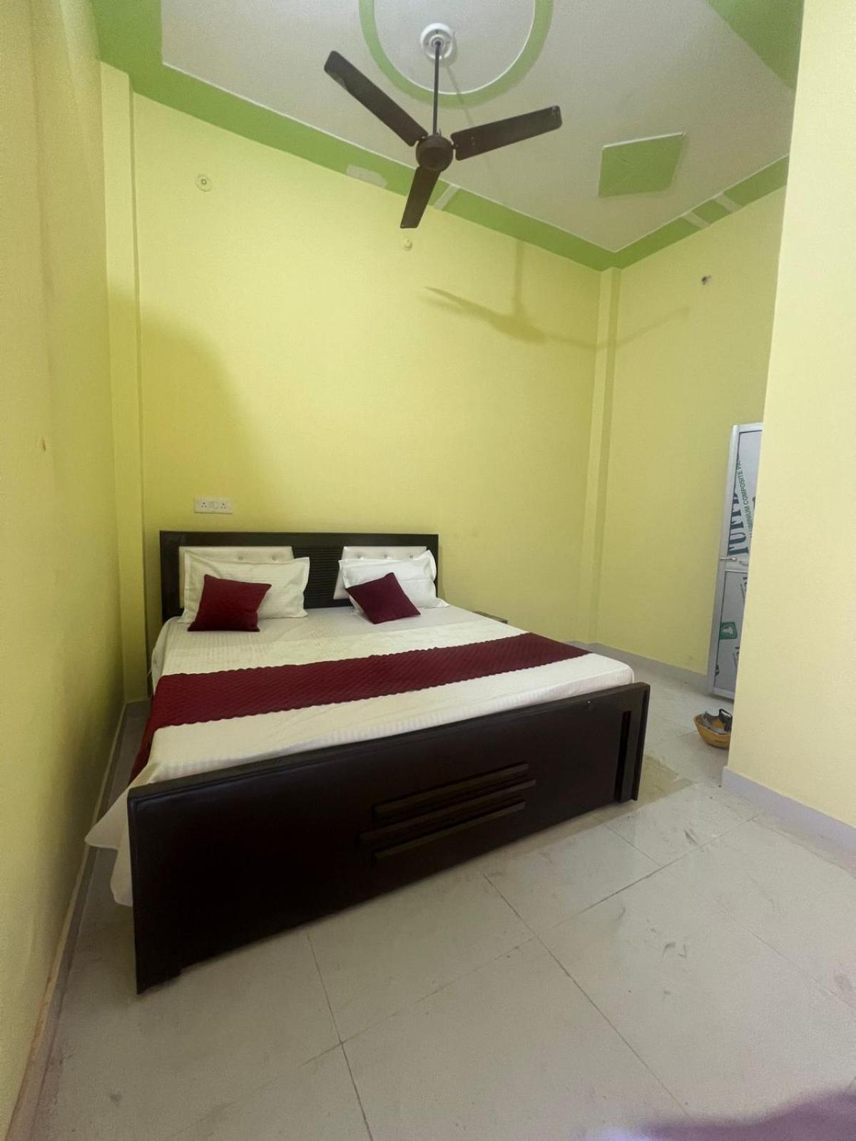 Vijay Palace 3*